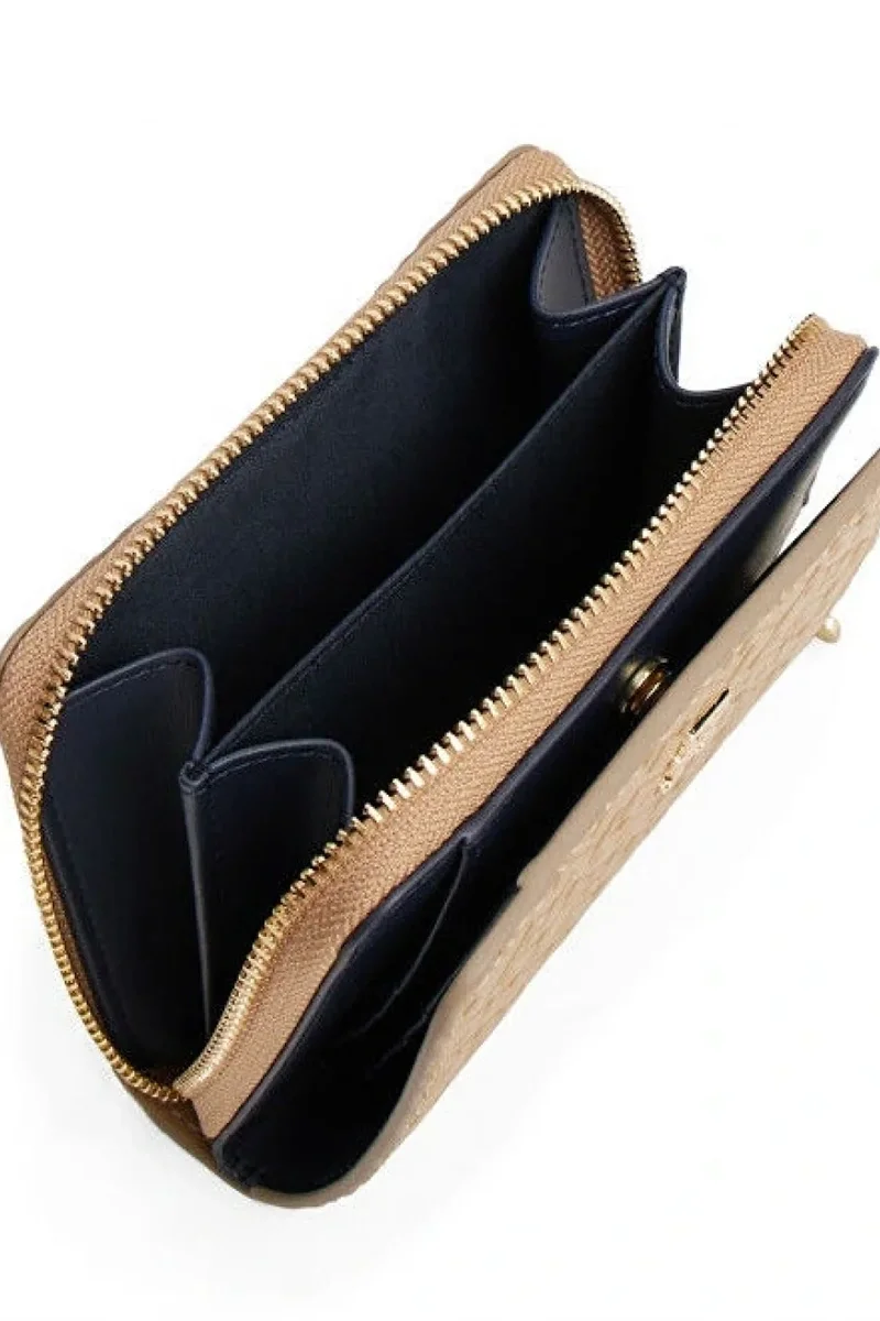 Tommy Hilfiger TH Icon Orta Boy Fermuarlı Monogram Kapaklı Kadın Beyaz Cüzdan AW0AW17743RBC