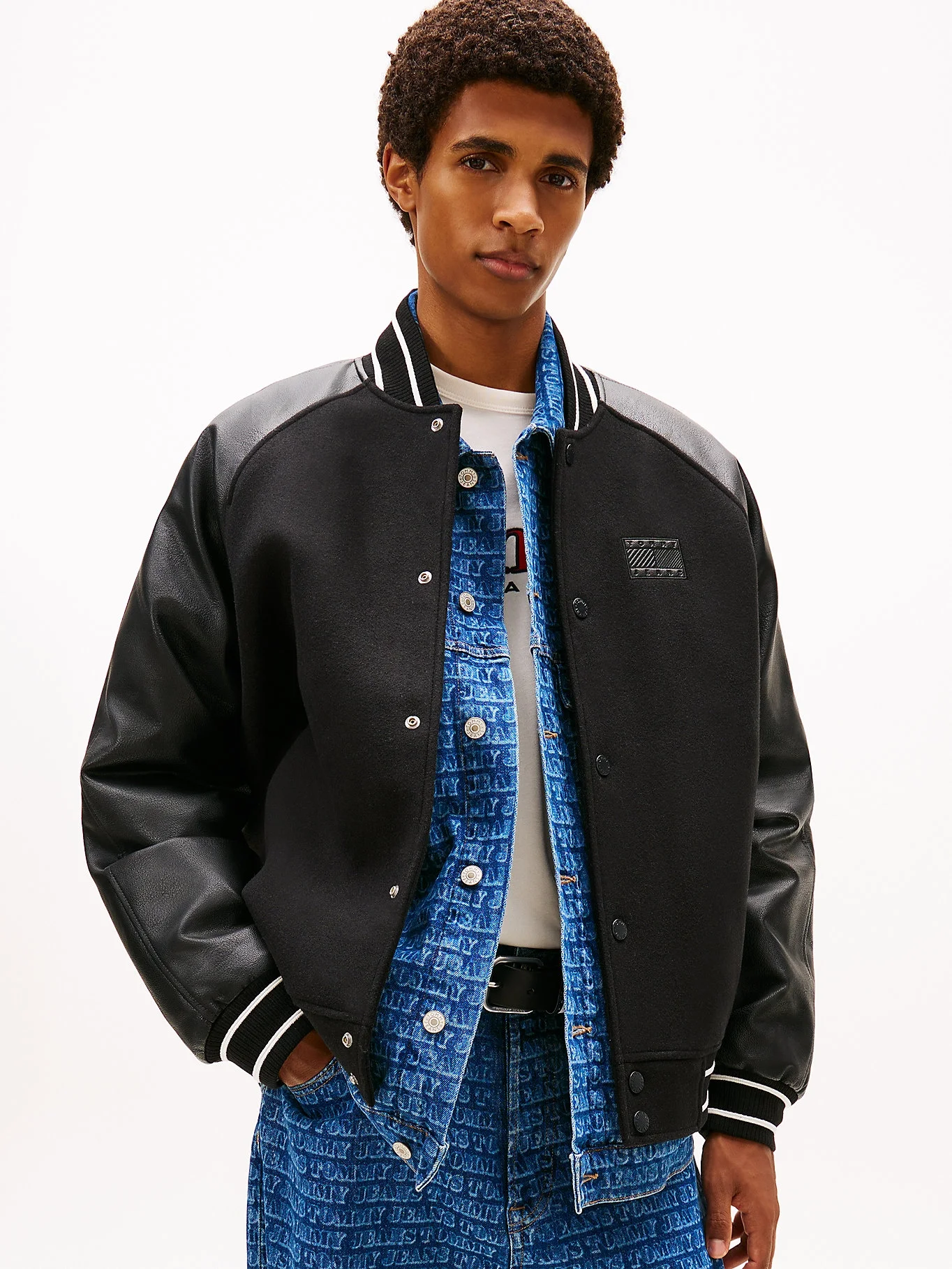 Tommy Hilfiger TJM Flag Kolej Stili Erkek Siyah Ceket DM0DM22439BDS