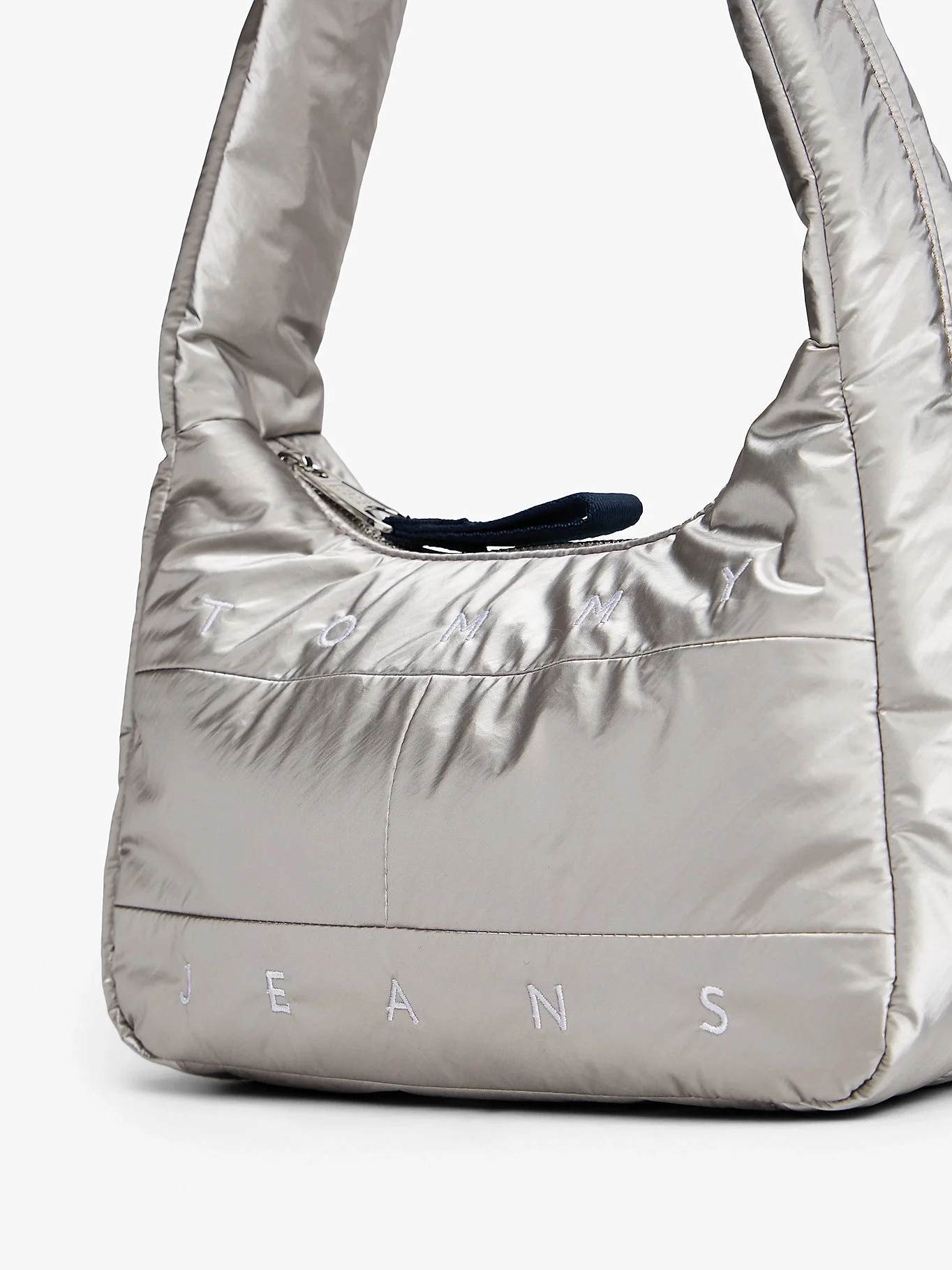 Tommy Hilfiger TJW Arşiv Gümüş Rengi Omuz Kadın Gri Omuz Çantası AW0AW180660IP