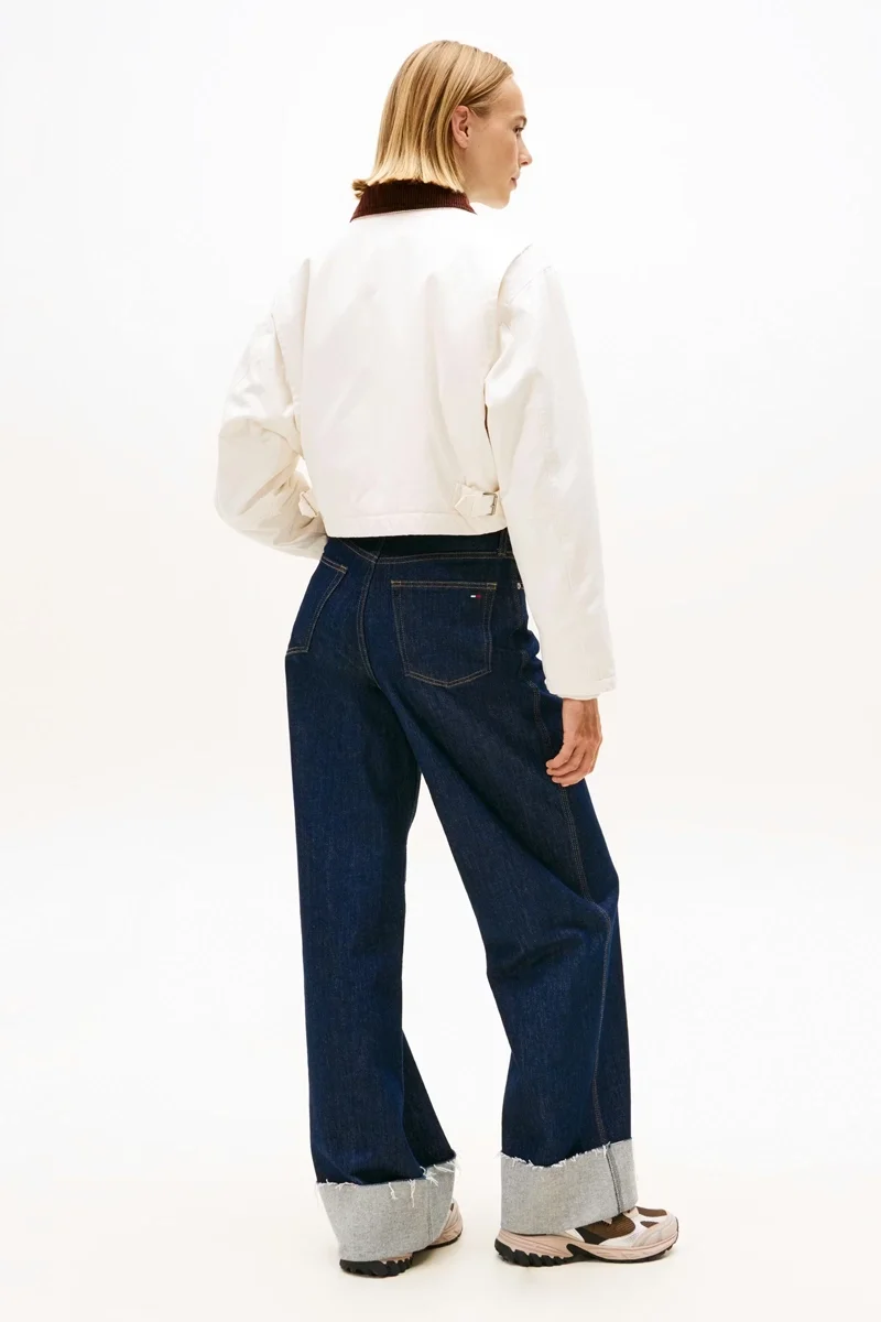 Tommy Hilfiger TJW Dolgulu Kısa Koç Kadın Beyaz Ceket DW0DW21665YBH