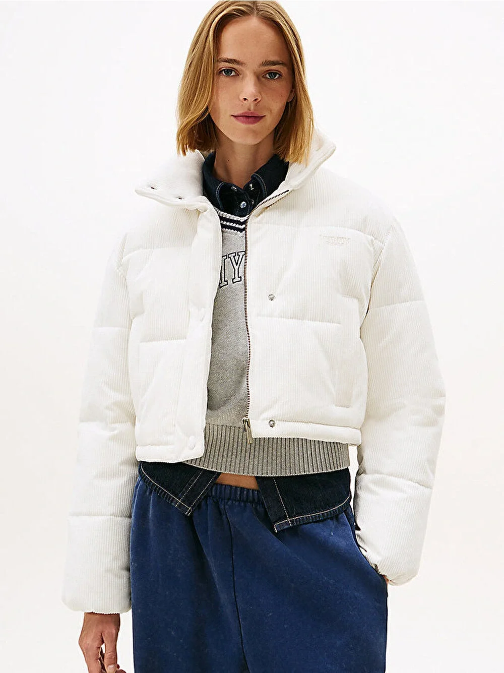 Tommy Hilfiger TJW Kadife Şişme Kadın Beyaz  Mont  DW0DW21658YBH