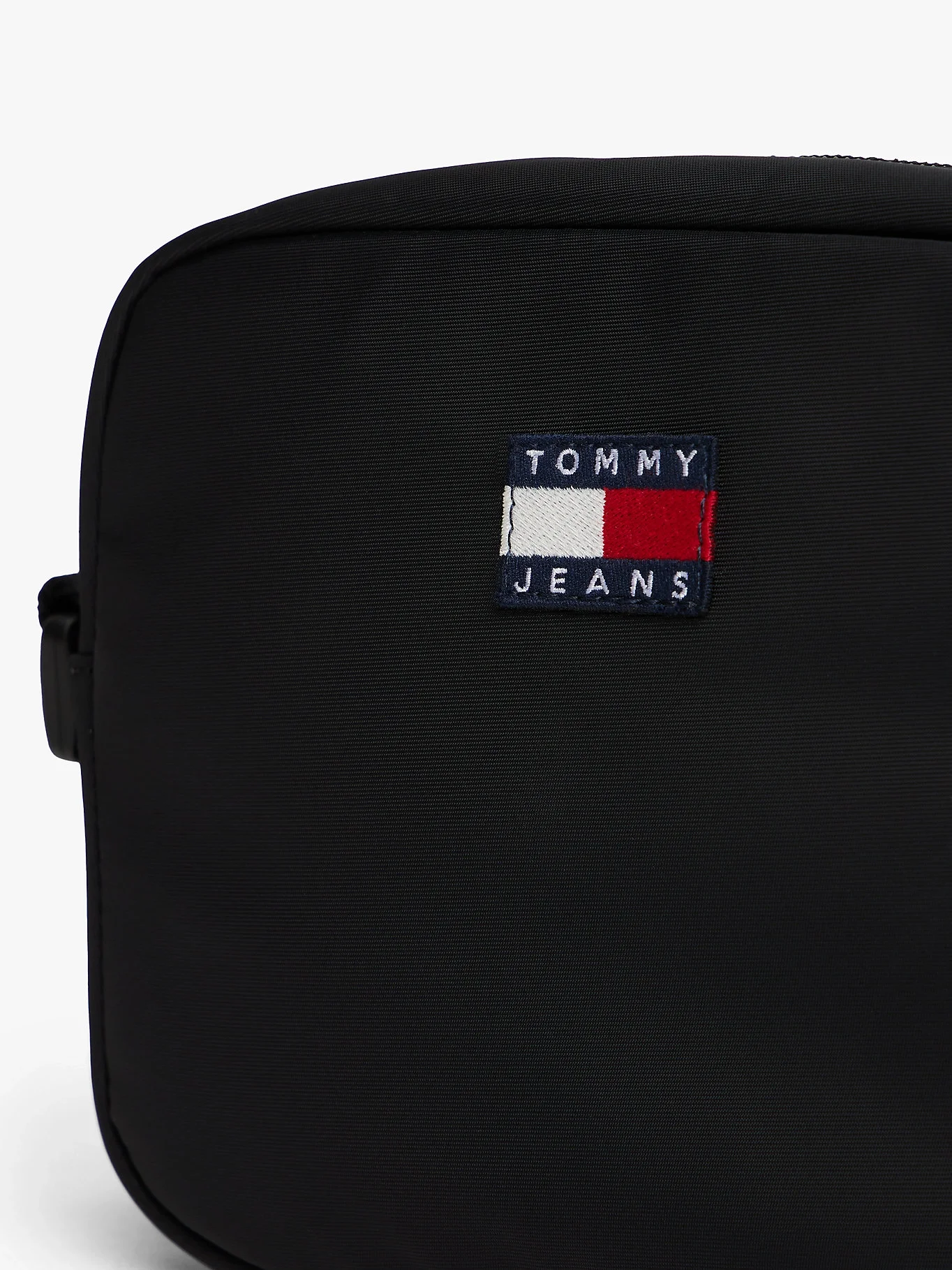 Tommy Hilfiger TJW Klasik Günlük Kamera Kadın Siyah Çapraz Çanta AW0AW18070BDS