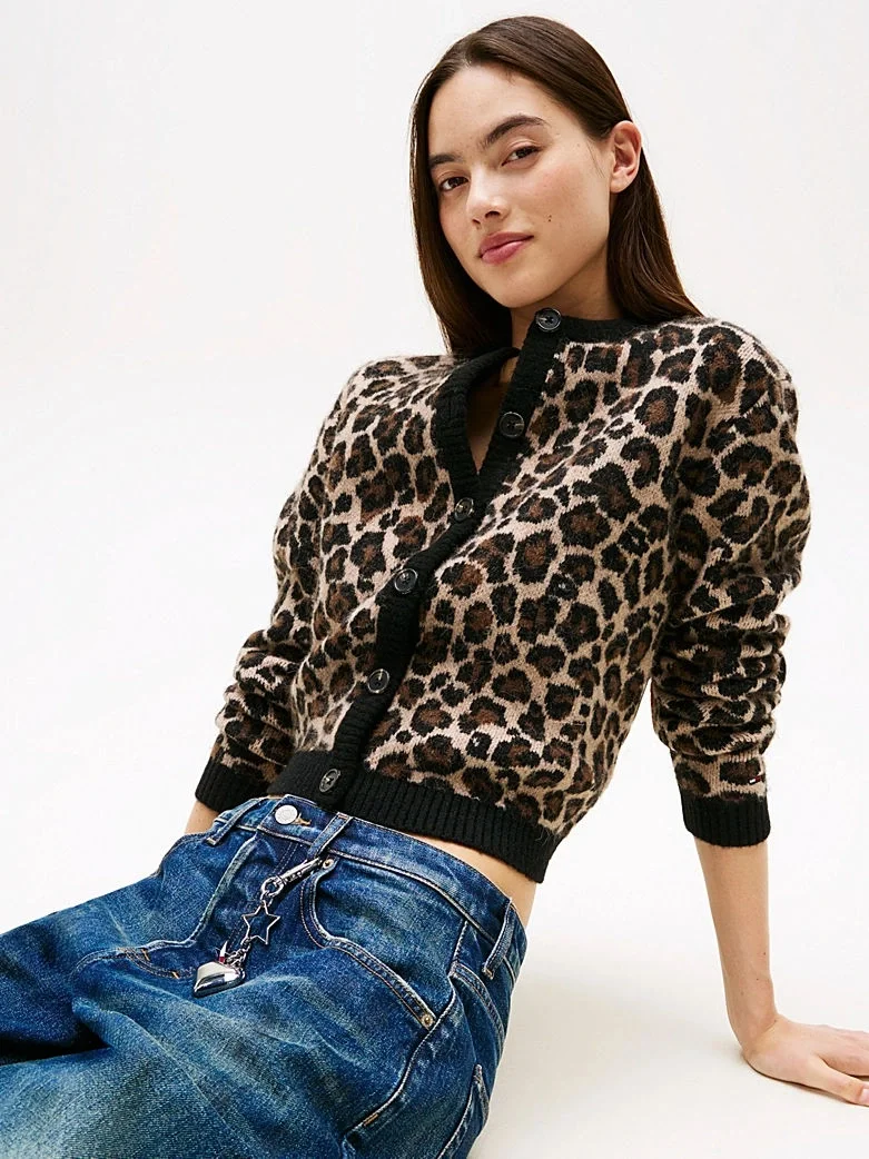 Tommy Hilfiger TJW Leopar Desenli Kadın Kahverengi Kazak DW0DW219680HD