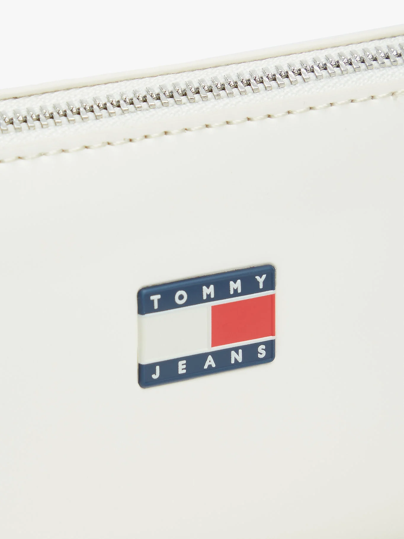 Tommy Hilfiger TJW Must Asılabilir Kadın Beyaz Cüzdan AW0AW18092YBI