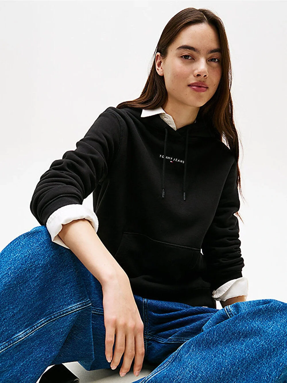 Tommy Hilfiger TJW Normal Kesim Linear Kapüşonlu Kadın Siyah Kazak DW0DW21963BDS