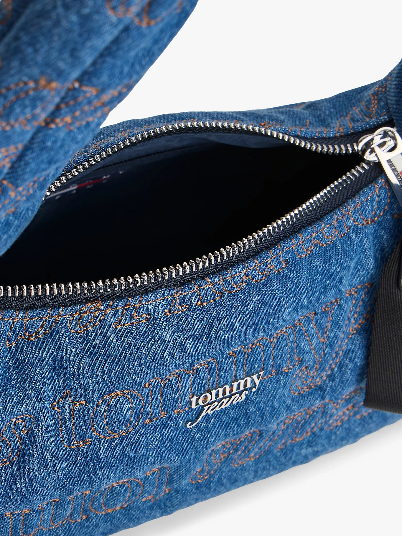 Tommy Hilfiger TJW Urban Tamamı Baskılı Denim Omuz Kadın Denim Omuz Çantası AW0AW182661A7