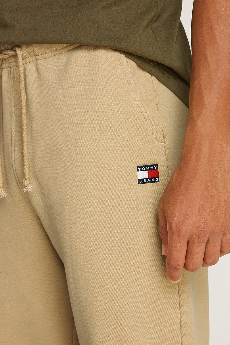 Tommy Hilfiger TJM REG BADGE SWEATPANT Erkek BEJ Eşofman Altı DM0DM20276ACT