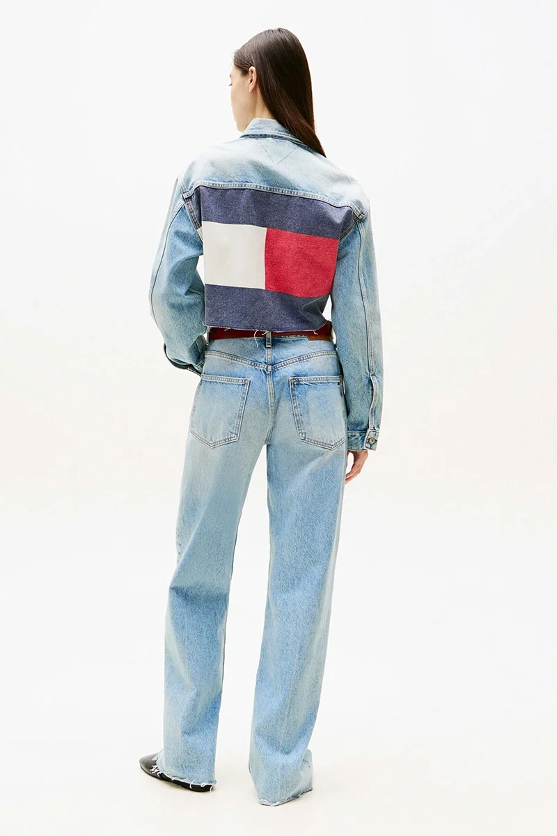 Tommy Hilfiger Kadın İkonik Şeritli Kısa Jean Mavi Ceket DW0DW210631A5