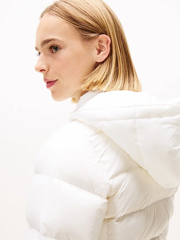 Tommy Hilfiger TJW Basic Kapüşonlu Kuş Tüyü Kadın Beyaz  Mont  DW0DW18312YBL