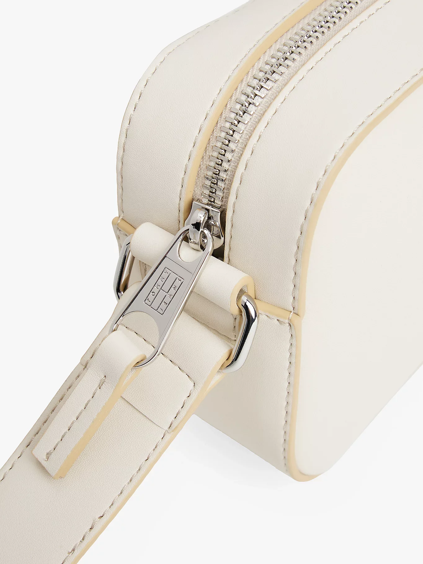 Tommy Hilfiger TJW Cool Kamera Kadın Bej Çanta AW0AW17872ACG