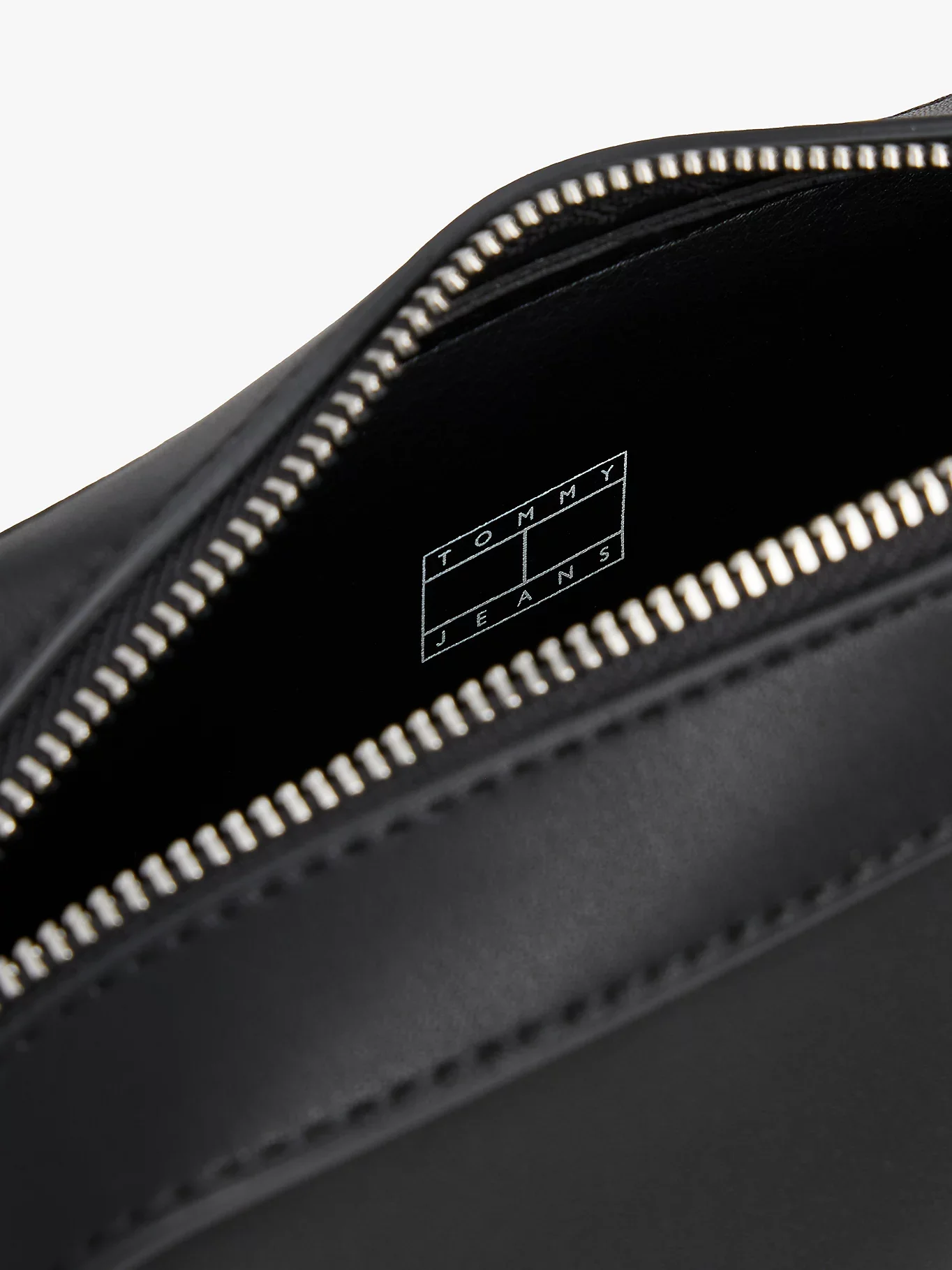 Tommy Hilfiger TJW Cool Kamera Kadın Siyah Çanta AW0AW17872BDS