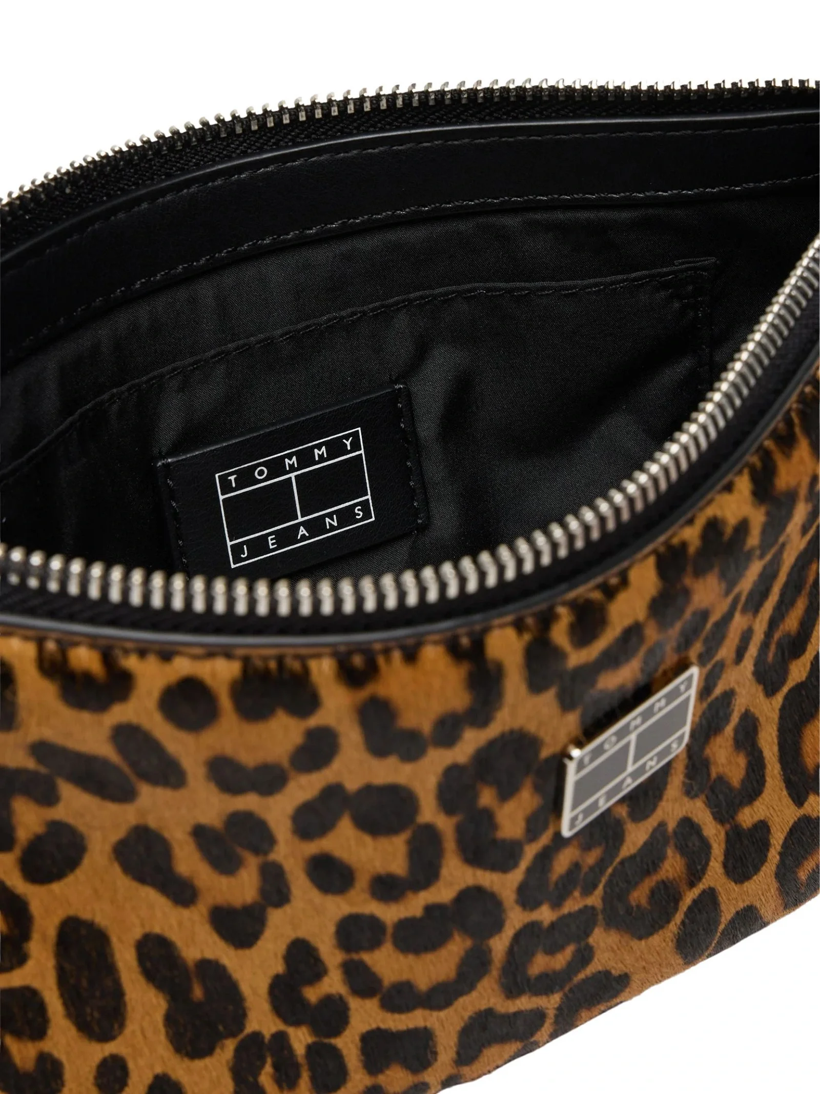 Tommy Hilfiger TJW Must Leopar Desenli Omuz Kadın Siyah Omuz Çantası AW0AW1800801R