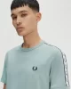 Fred Perry TEXTURED LAUREL WREATH T-SHIRT Erkek  T-shirt M8587-959