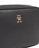 Tommy Hilfiger TH DISTINCT CAMERA BAG Kadın siyah Omuz Çantası AW0AW16894BDS