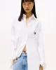 Tommy Jeans TJW OVS BADGE OXFORD SHIRT EXT Kadın beyaz Gömlek DW0DW20289YBL