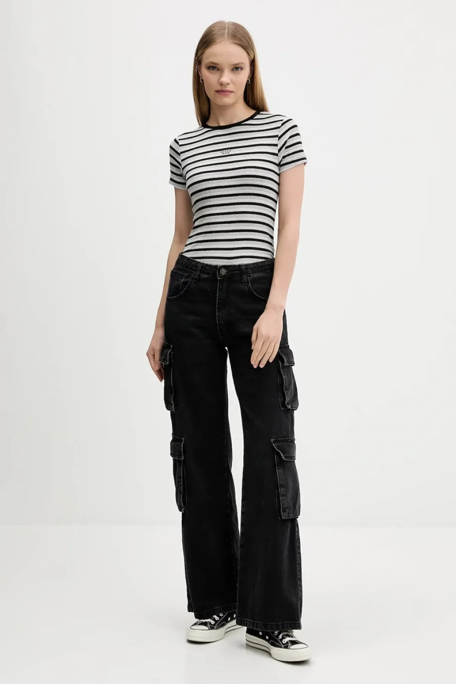 Guess Kadın Siyah Çok Renkli Çizgili Logolu T-shirt W5BP52KA0H1-S9HG