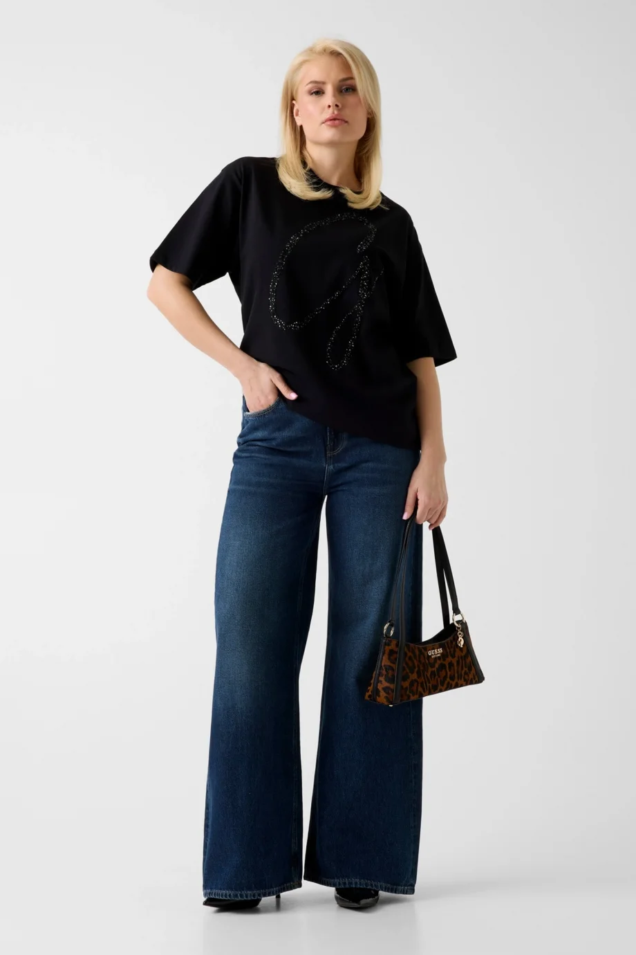 Guess Kısa Kollu Bisiklet Yaka Maxi G Zımbalı Kadın Siyah T-shirt W6GI39K3478-JBLK