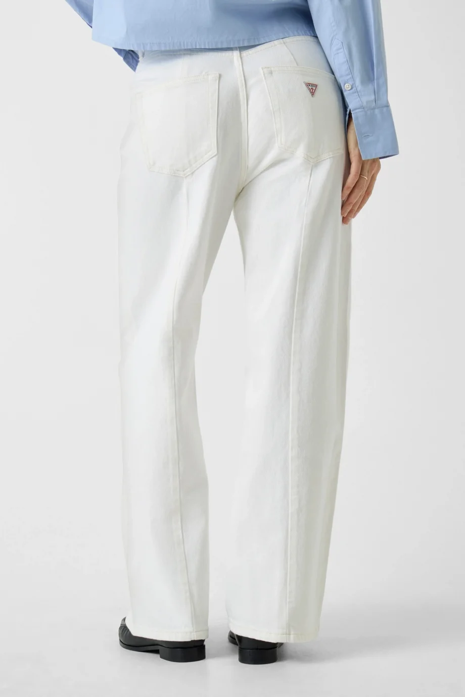 Guess GJ G11 Yüksek Bel Geniş Paça Kısa Dikiş Detaylı Kadın Beyaz Jeans W6RA1HD6521-GJWI