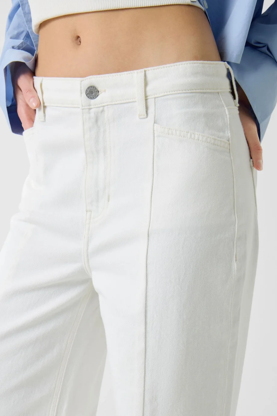 Guess GJ G11 Yüksek Bel Geniş Paça Kısa Dikiş Detaylı Kadın Beyaz Jeans W6RA1HD6521-GJWI