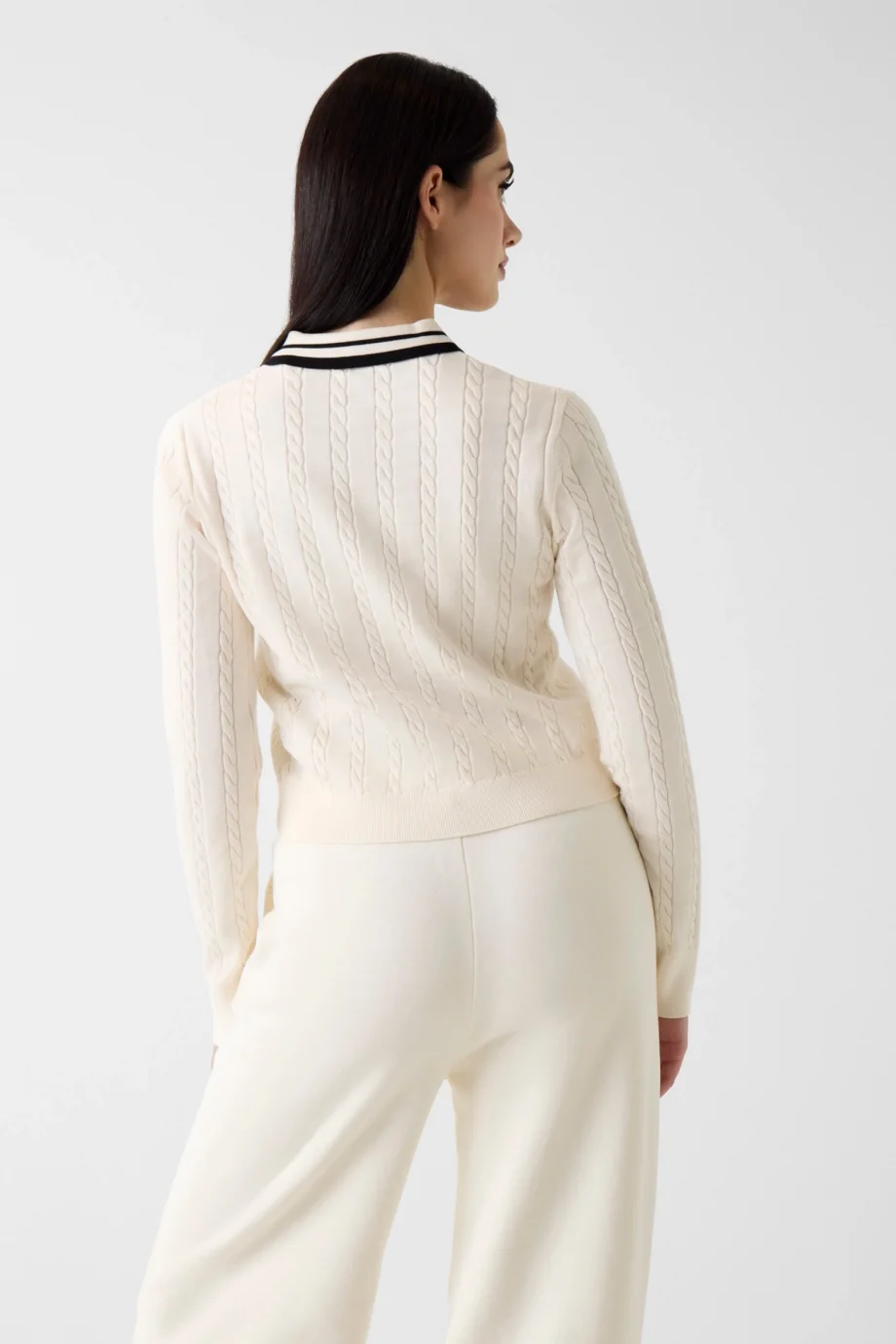 Guess Shari Polo Yakalı Triko Kadın Beyaz Triko V6RR01Z4652-G1O6