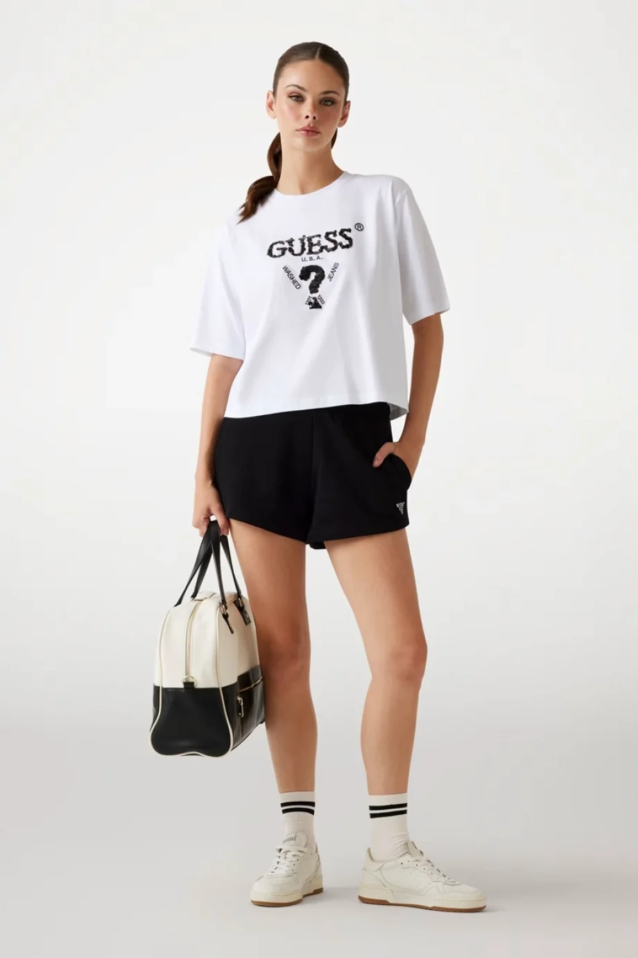 Guess Aurélie Kadın Beyaz Aktif Boxy Fit T-Shirt V4YI06I3Z14-G011