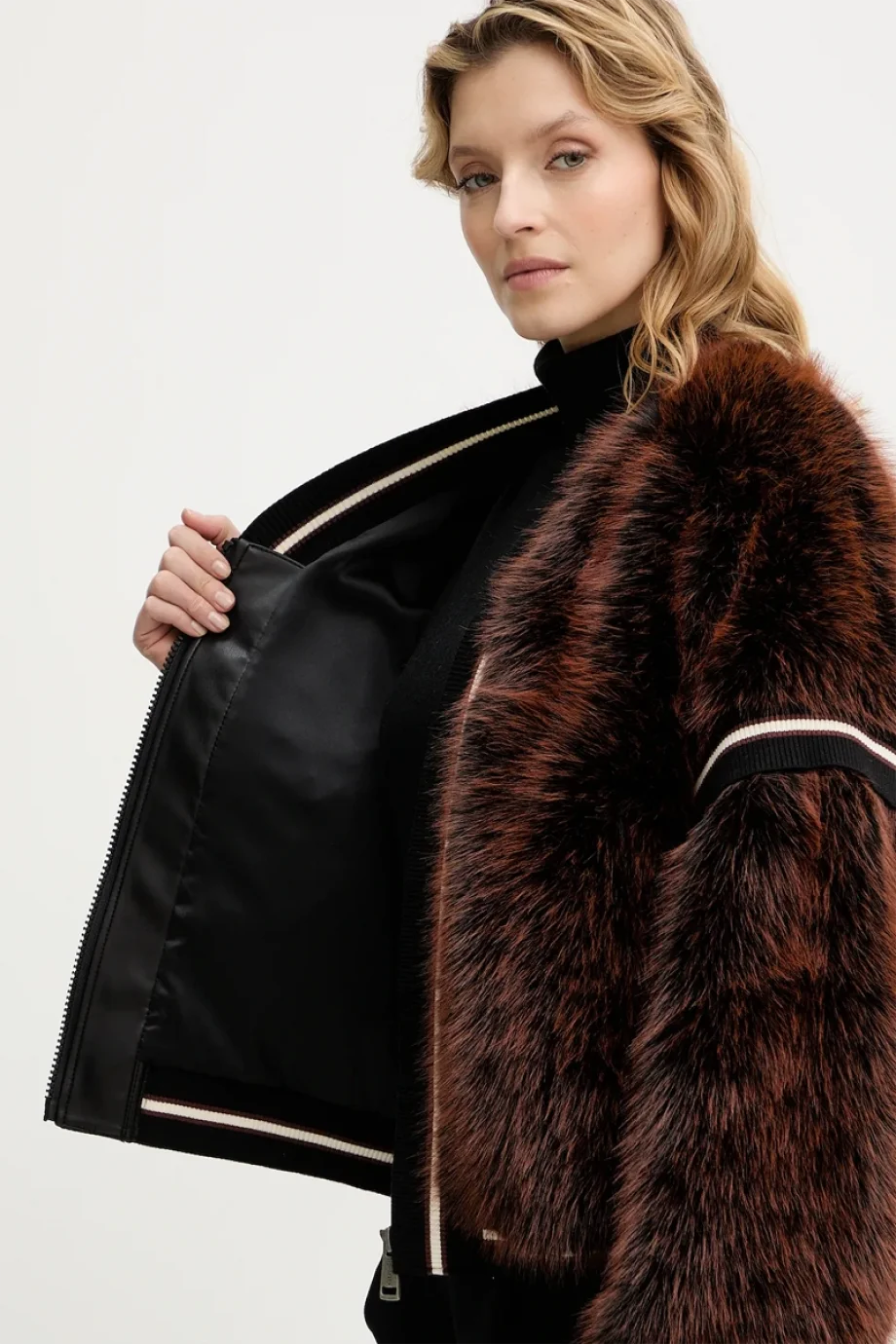 Guess Katia Kadın Çok Renkli Kürk W5BL67W3790-FNH1