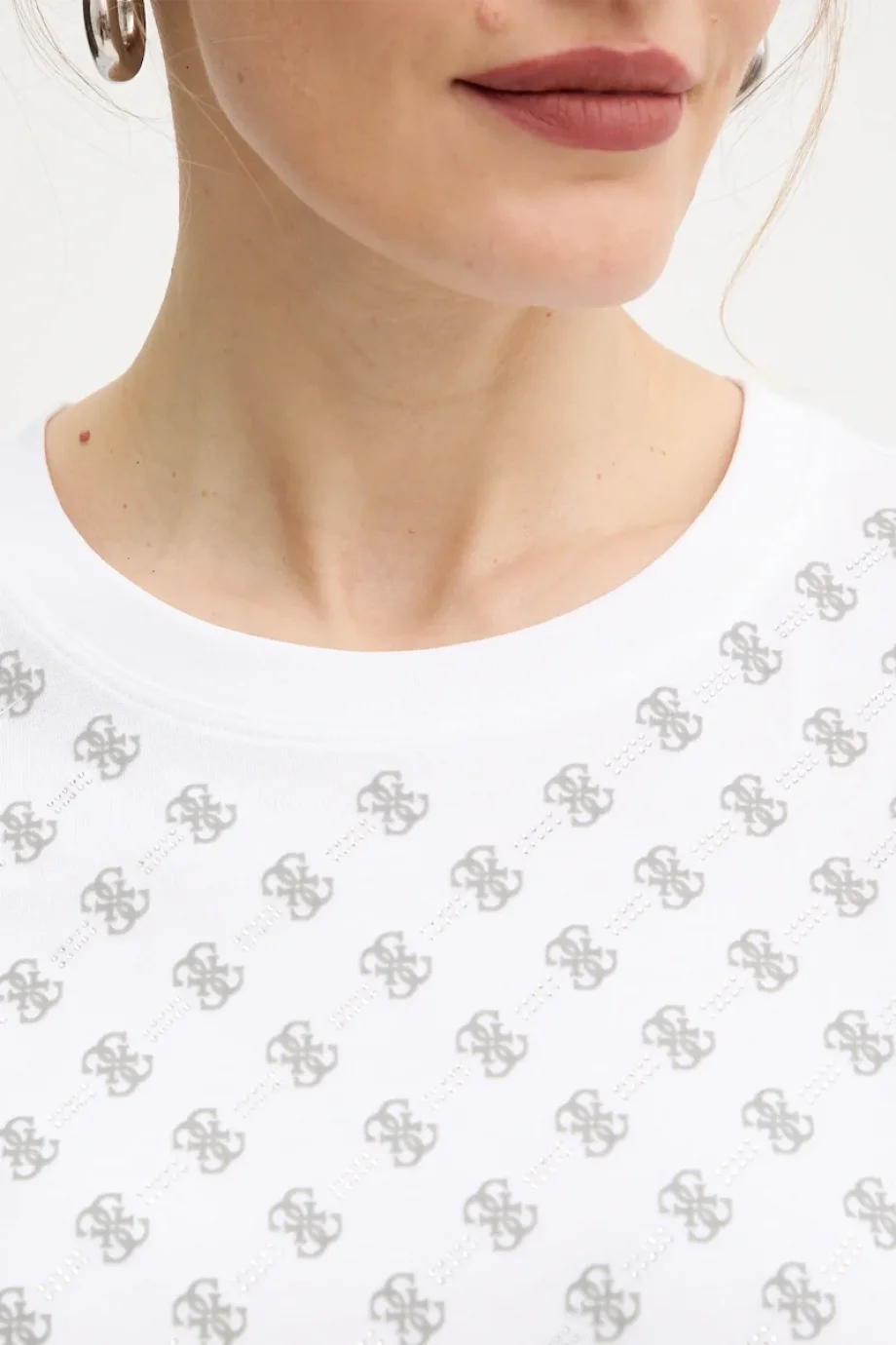 Guess Allover Kadın Beyaz Regular Fit T-Shirt W5BI21I3Z14-G011