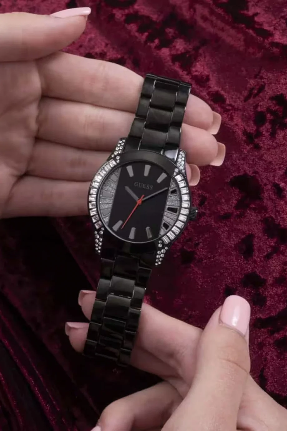 Guess Kadın Kol Saati GUGW0305L1