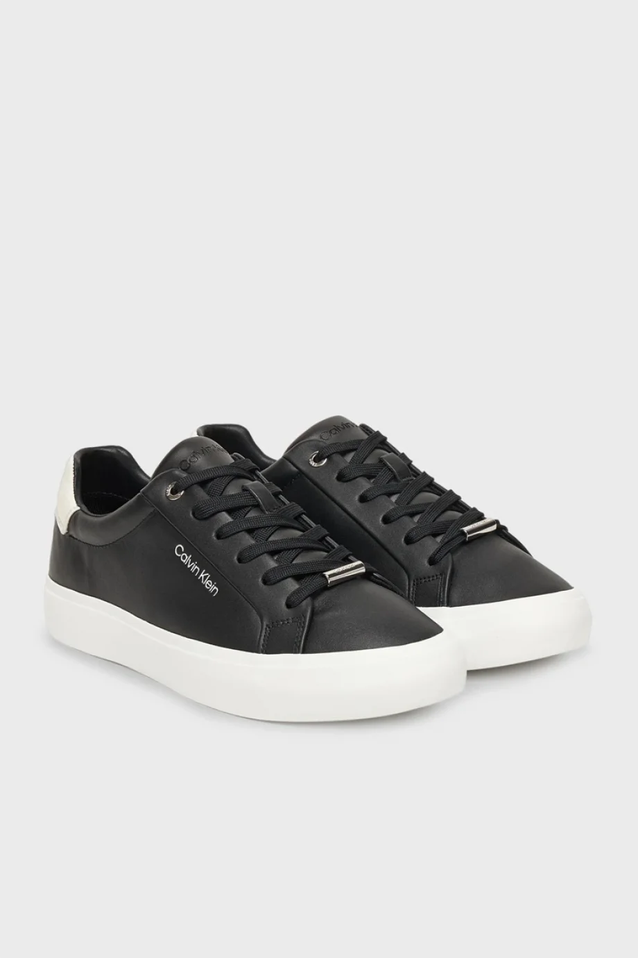 Calvin Klein Vulc Bağcıklı Deri ve Hareli Kadın Siyah Sneaker HW0HW02747-0GK