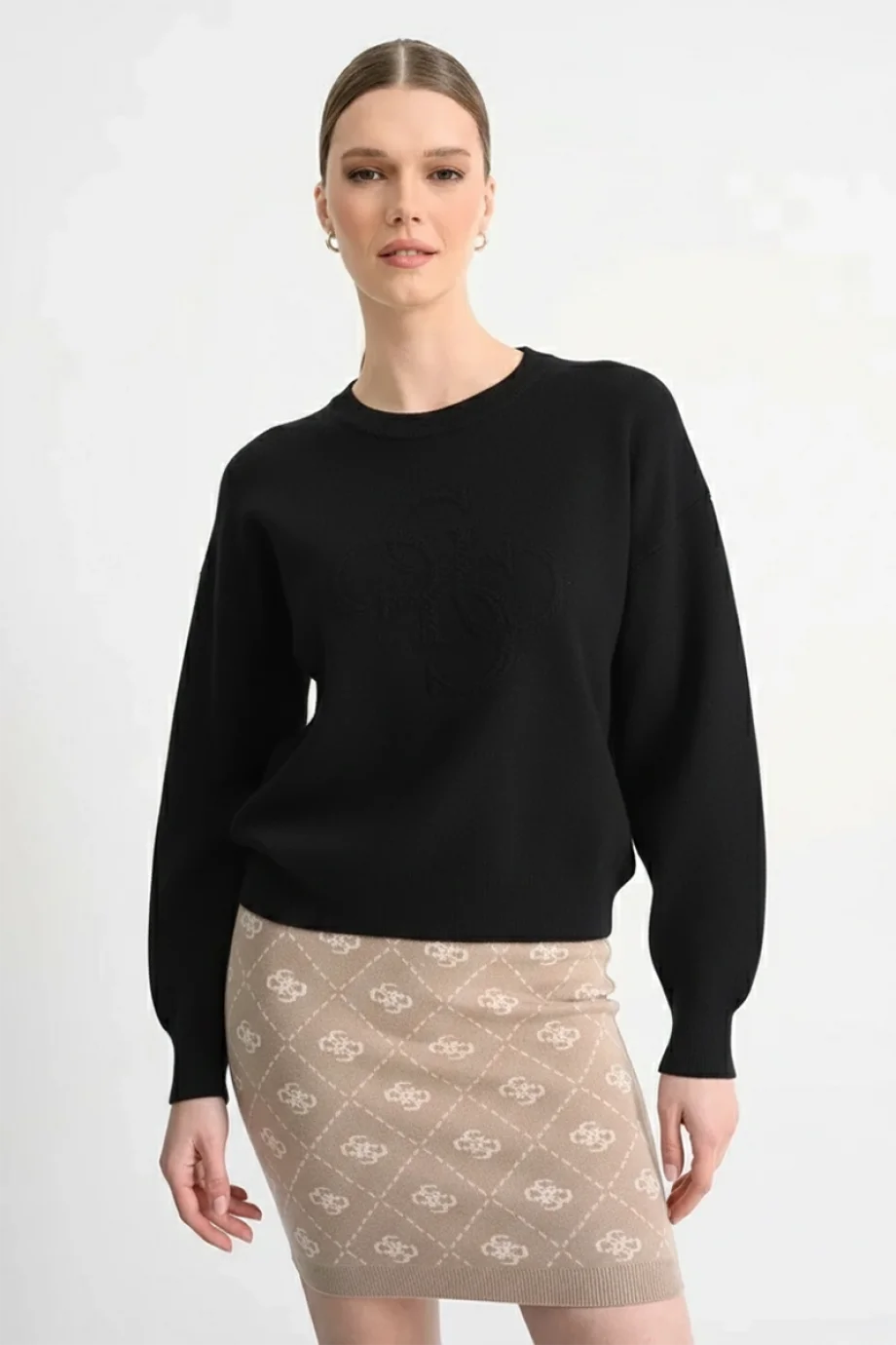 Guess Uzun Kollu Bisiklet Yaka Parker 4G Logolu Triko Kadın Siyah Triko W6RR48Z26I2-JBLK