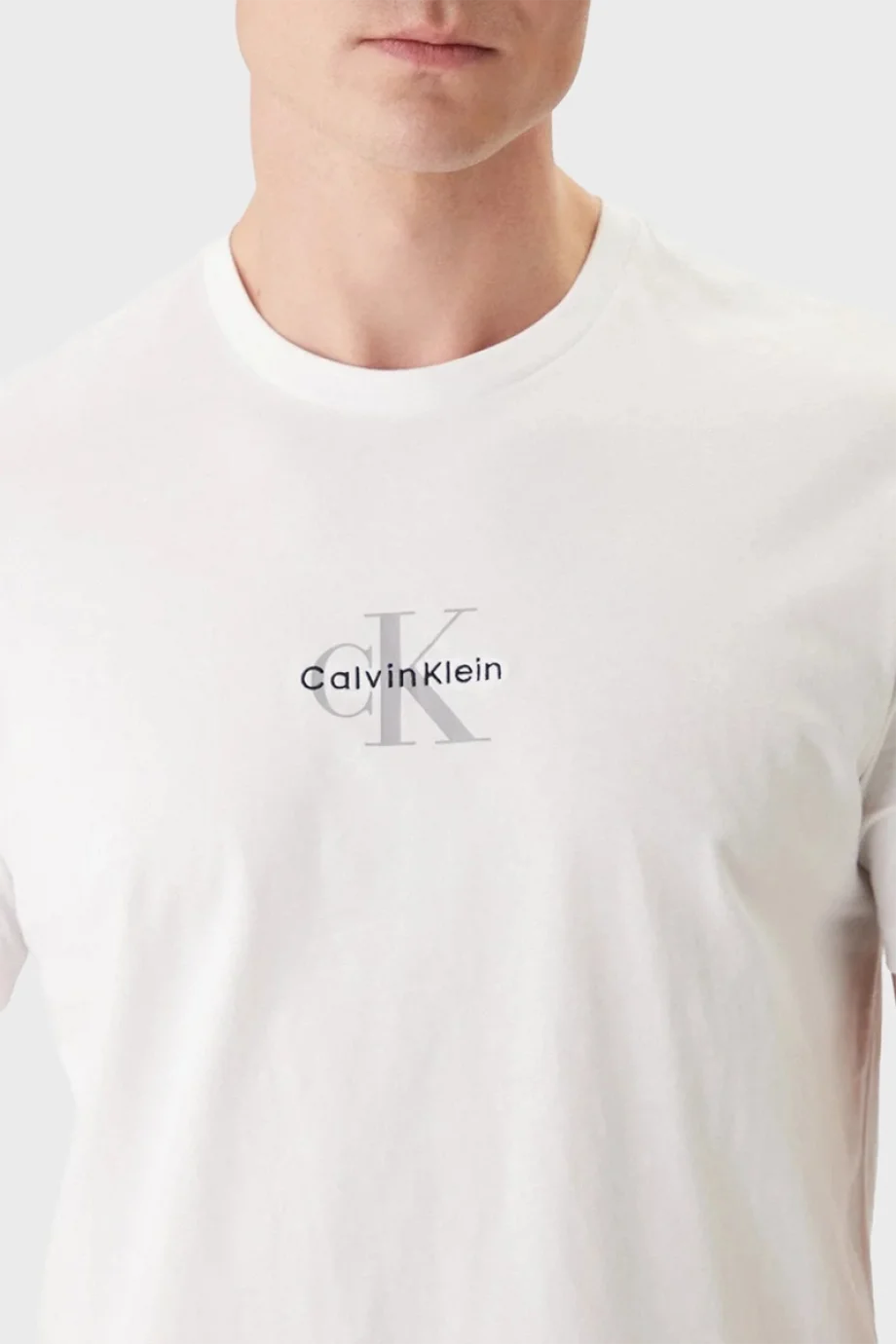 Calvin Klein Kısa Kollu 30S Mikro Monologo Grafikli Erkek Beyaz T-Shirt LV04RB866G-YAA