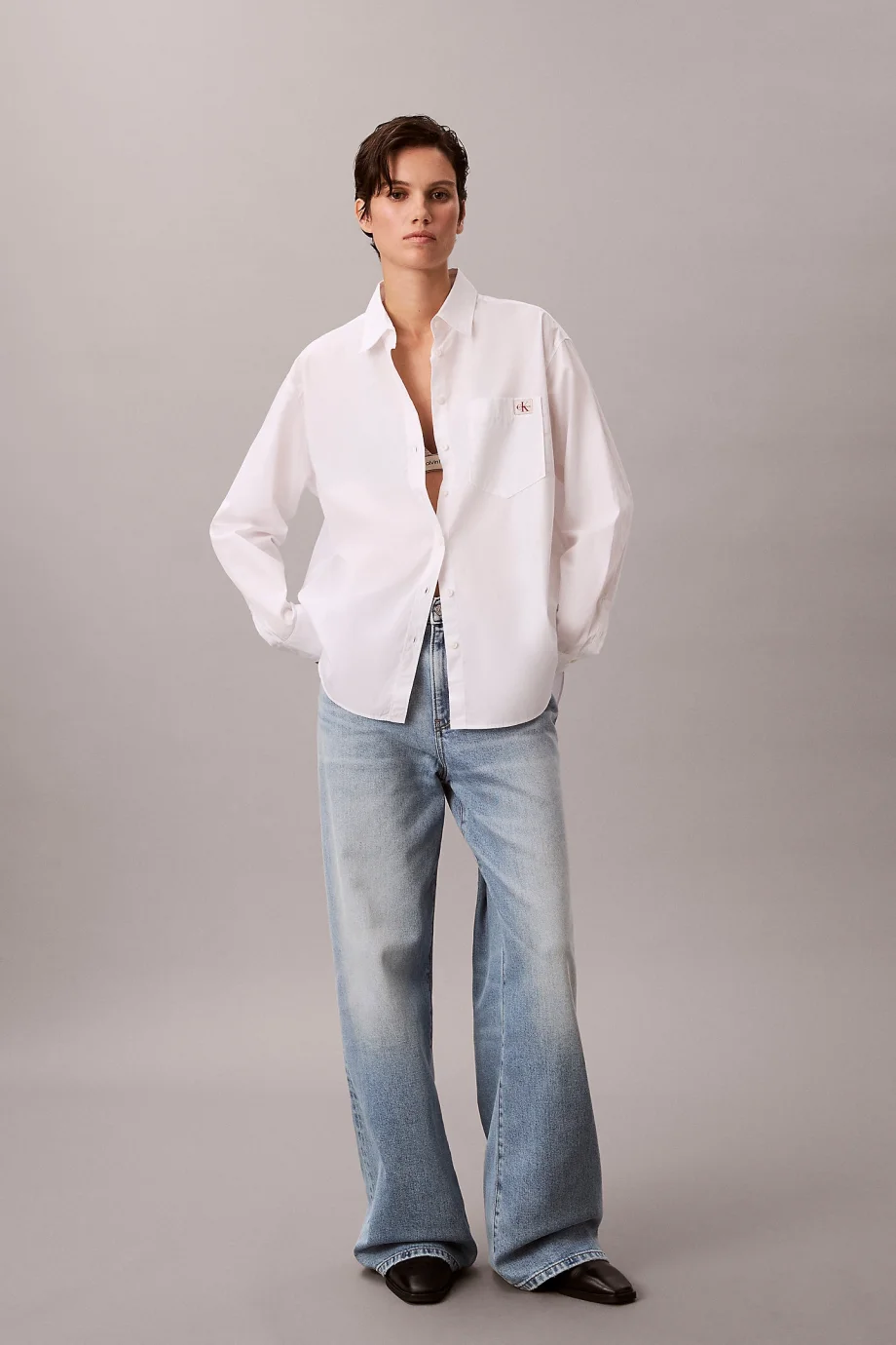 Calvin Klein Pamuklu Poplin Rahat Kesim Dokuma Kadın Beyaz Gömlek LV047F147G-YAA