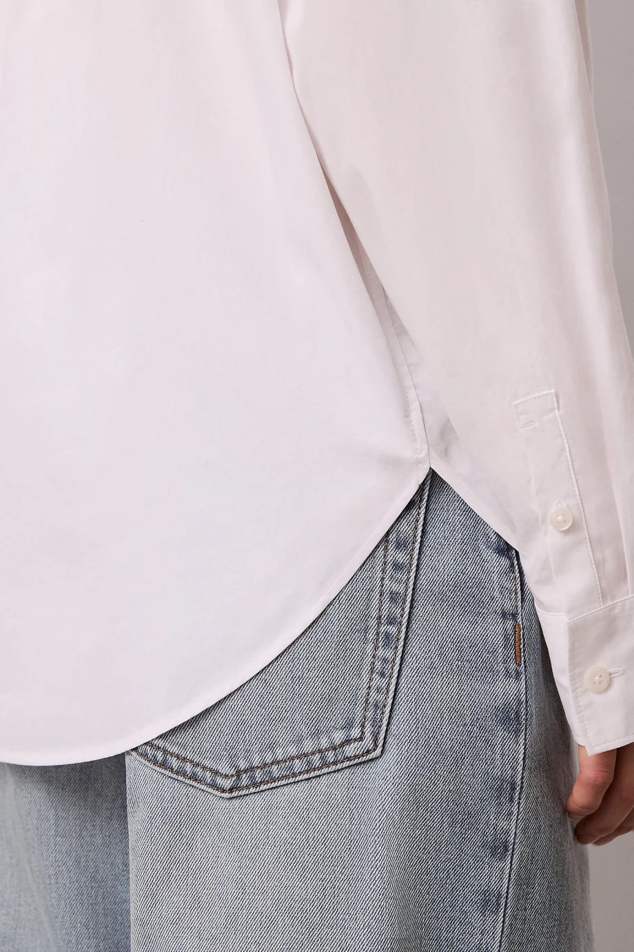 Calvin Klein Pamuklu Poplin Rahat Kesim Dokuma Kadın Beyaz Gömlek LV047F147G-YAA