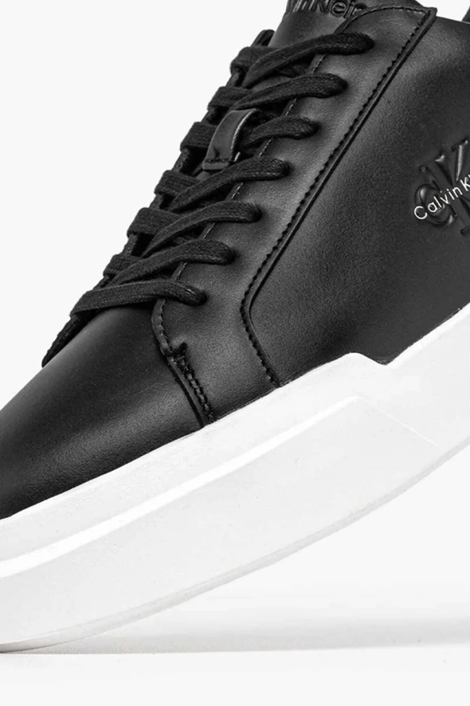 Calvin Klein Chunky Cupsole Bağcıklı Deri Erkek Siyah Sneaker YM0YM01344-06W