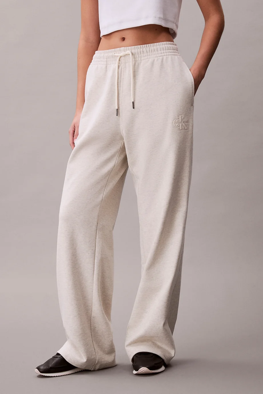 Calvin Klein Kabartma Monologo Havlu Kumaş Kadın Gri Eşofman Altı LV047F206G-P4P