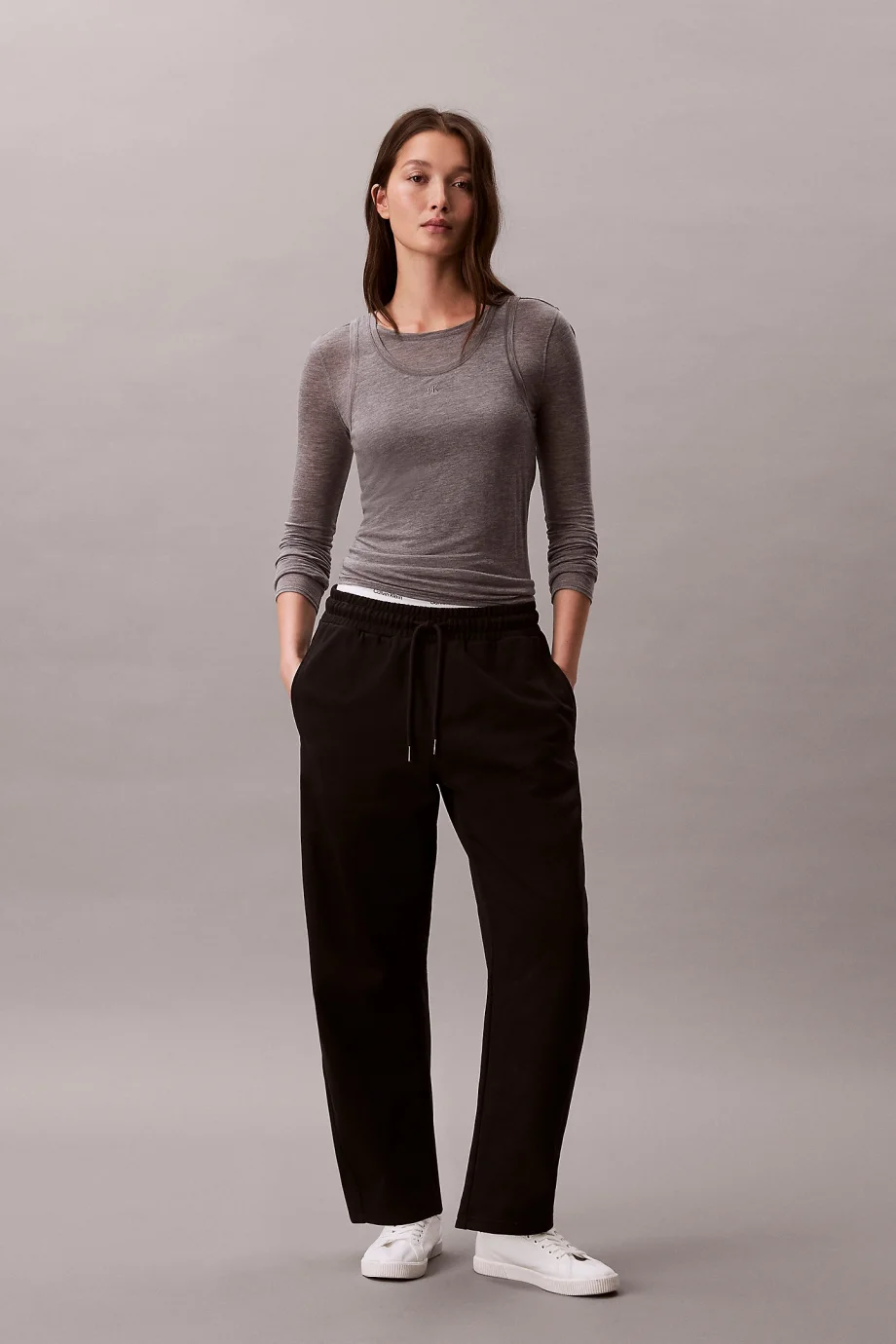 Calvin Klein Monogram French Terry Barrel Kesim Kadın Siyah Eşofman Altı LV047F210G-UB1