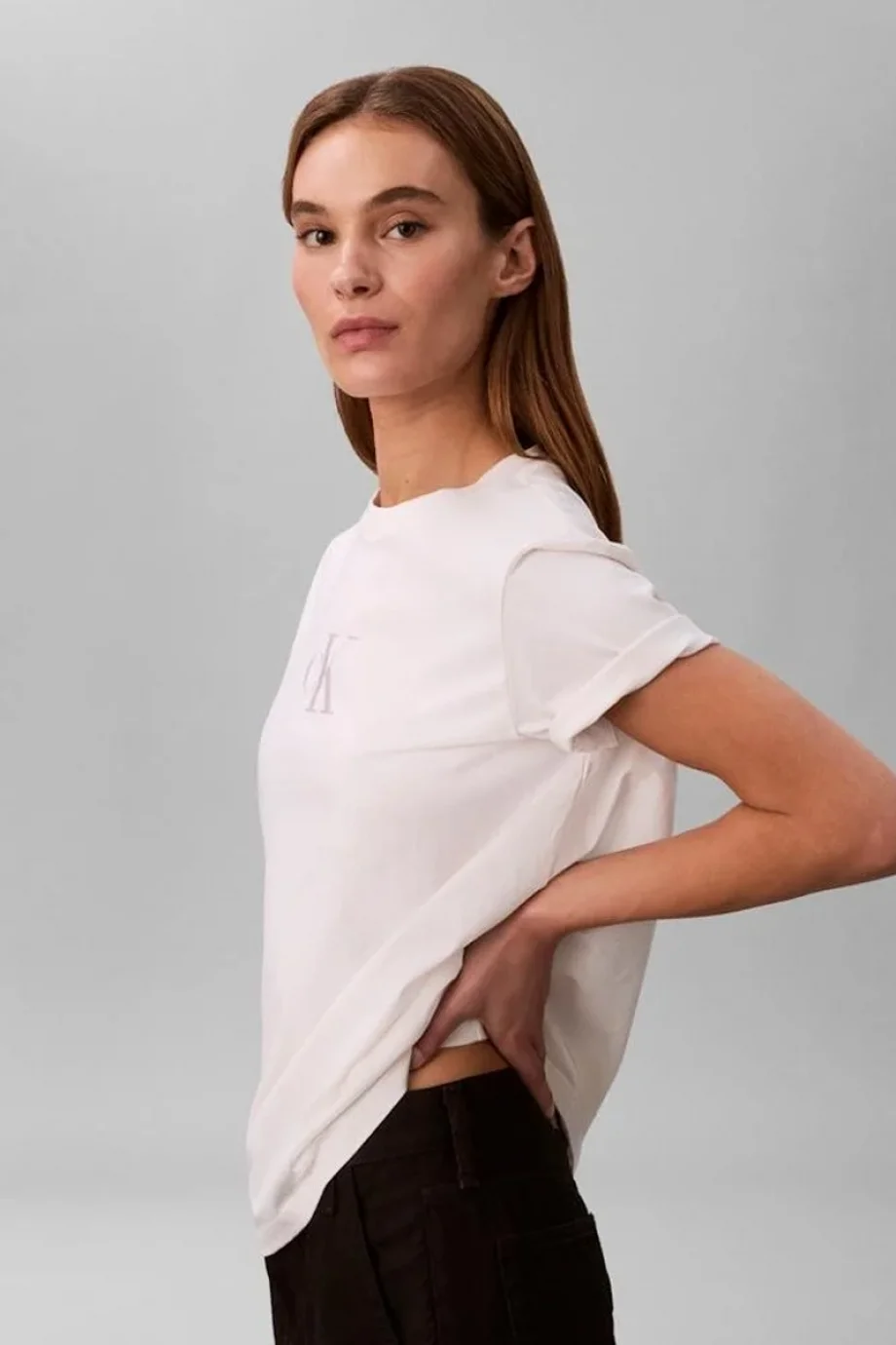 Calvin Klein Kısa Kollu Klasik Folyolu CK Kadın Beyaz T-shirt LV047E804G-YBH