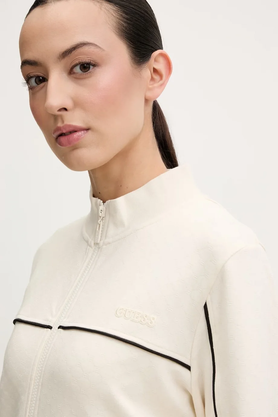 Guess Clara Tam Fermuarlı Kadın Beyaz Sweatshirt V6GQ09K3001-G047