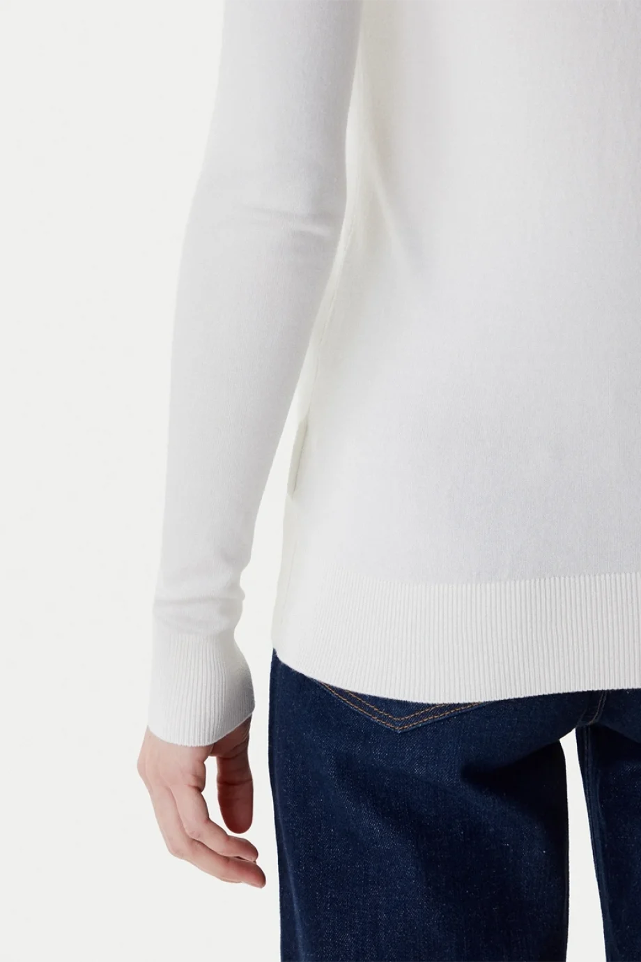 Guess Uzun Kollu Bisiklet Yaka Sasha Üçgen Logolu Triko Kadın Beyaz Triko W6RR49Z2NQ2-G012