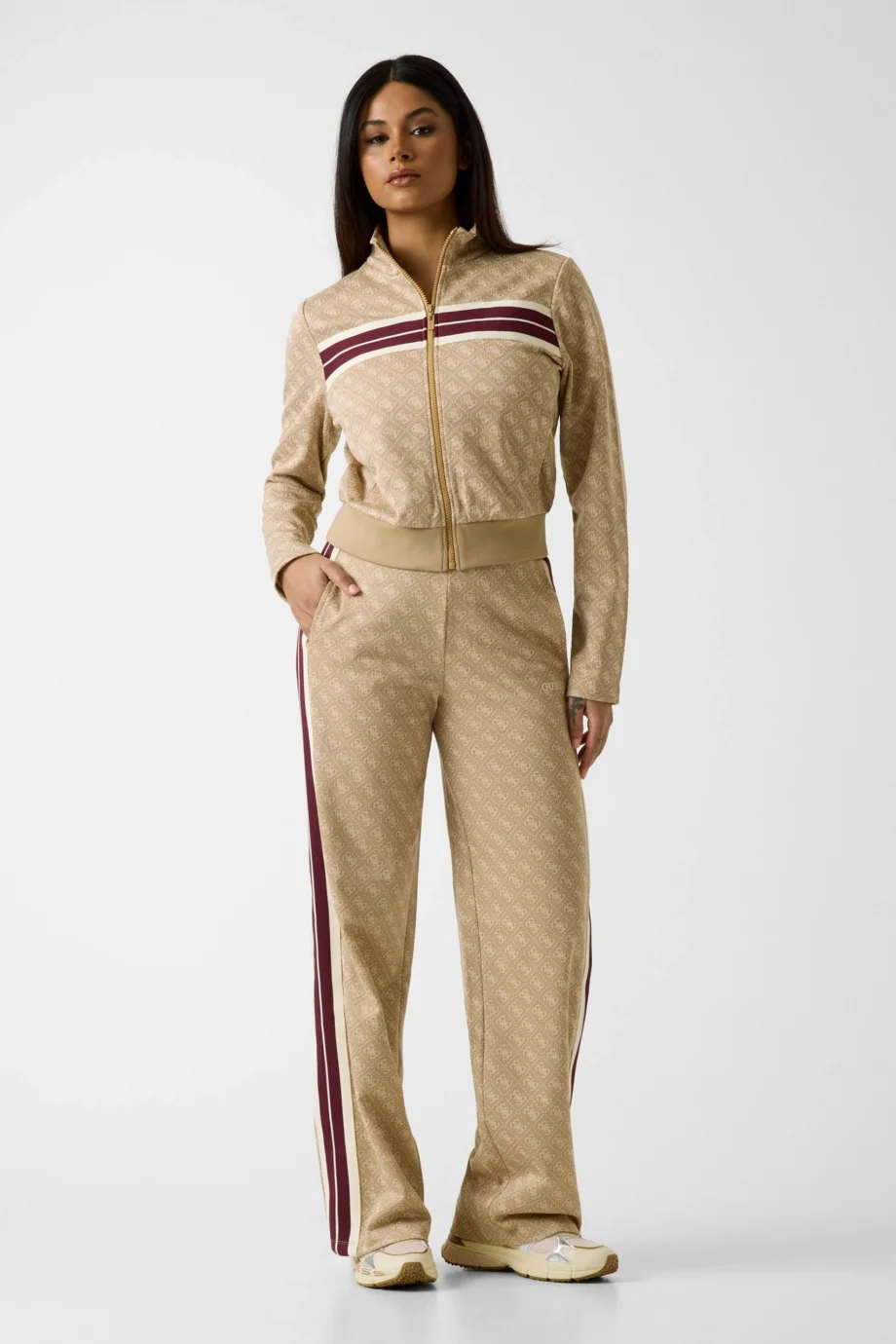 Guess 4G Jakarlı Düz Paça Kadın Bej Eşofman Altı V6GB04K2955-FMC3