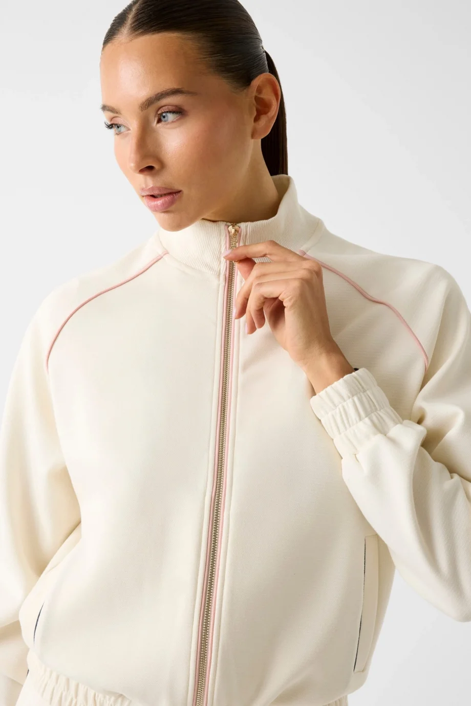 Guess Georgia Hakim Yaka Tam Fermuarlı Kadın Beyaz Sweatshirt V6RQ00KD852-G1O6