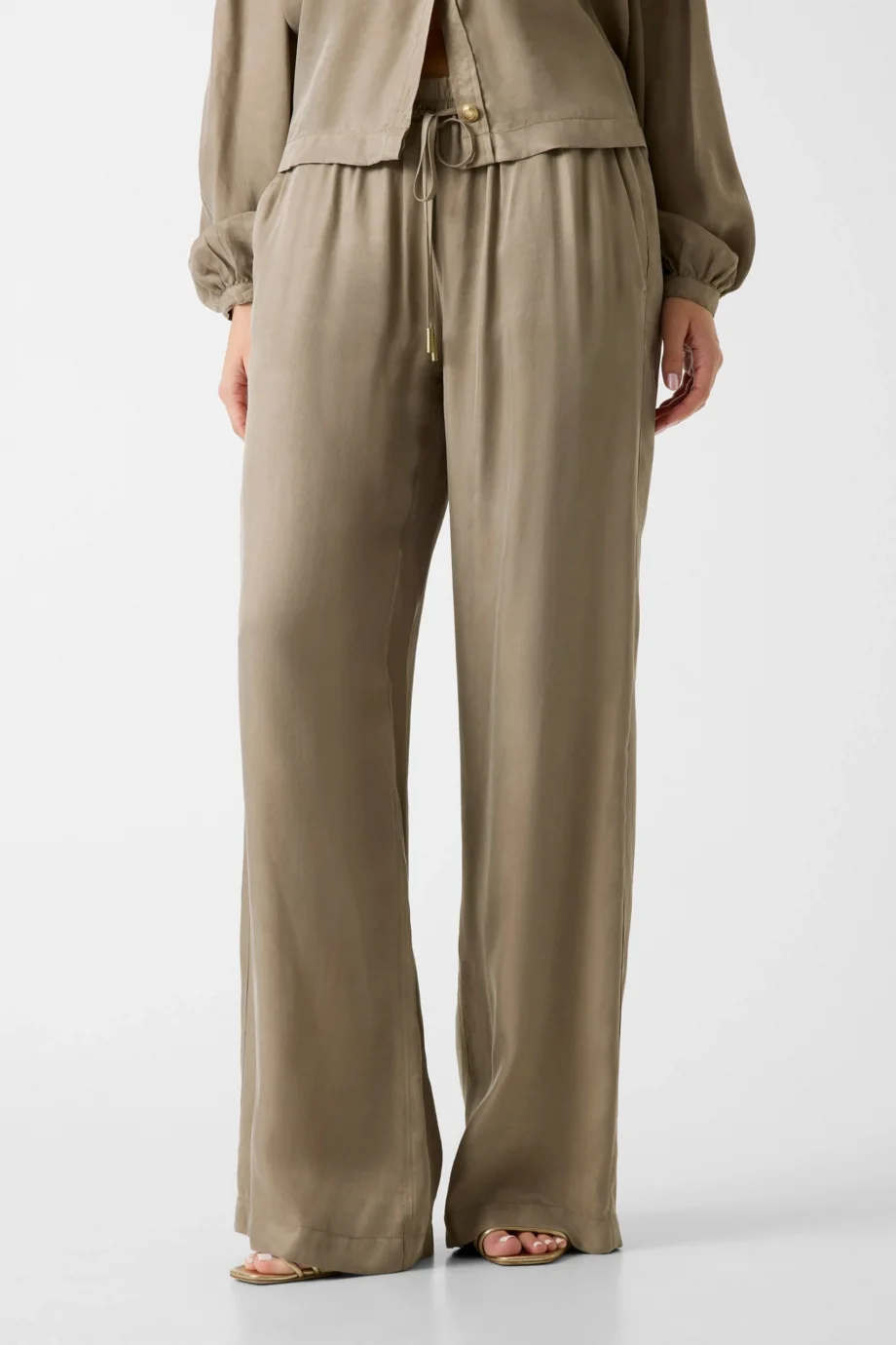 Guess Dalia Akışkan Jogger Kadın Yeşil Pantolon W6GB07W1781-G8CJ