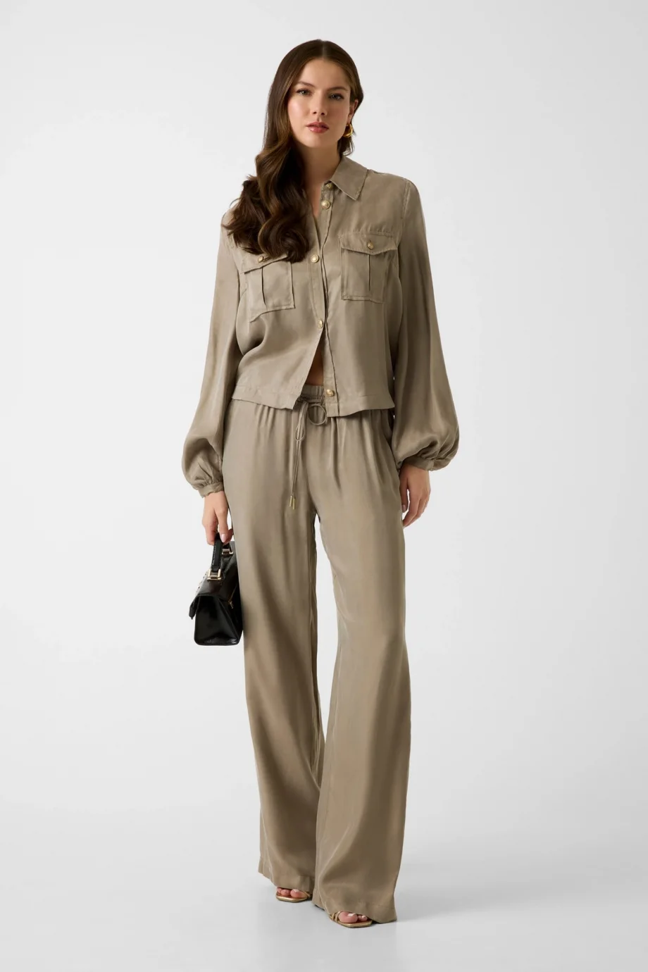 Guess Dalia Akışkan Jogger Kadın Yeşil Pantolon W6GB07W1781-G8CJ