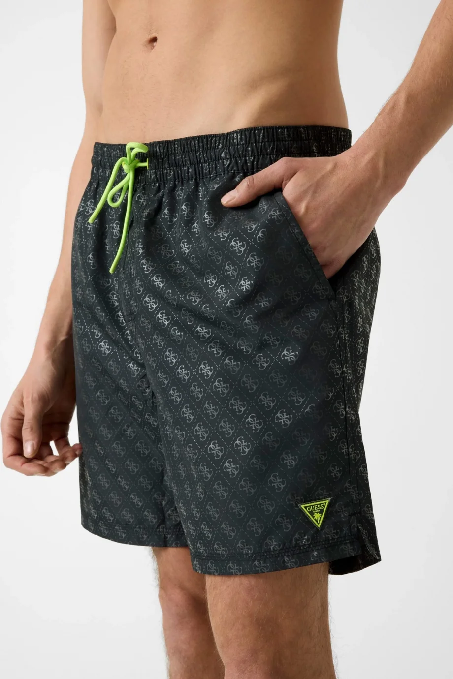 Guess New 4G Logolu Orta Boy Erkek Siyah Mayo F6GT26WG2A2-PJ1G