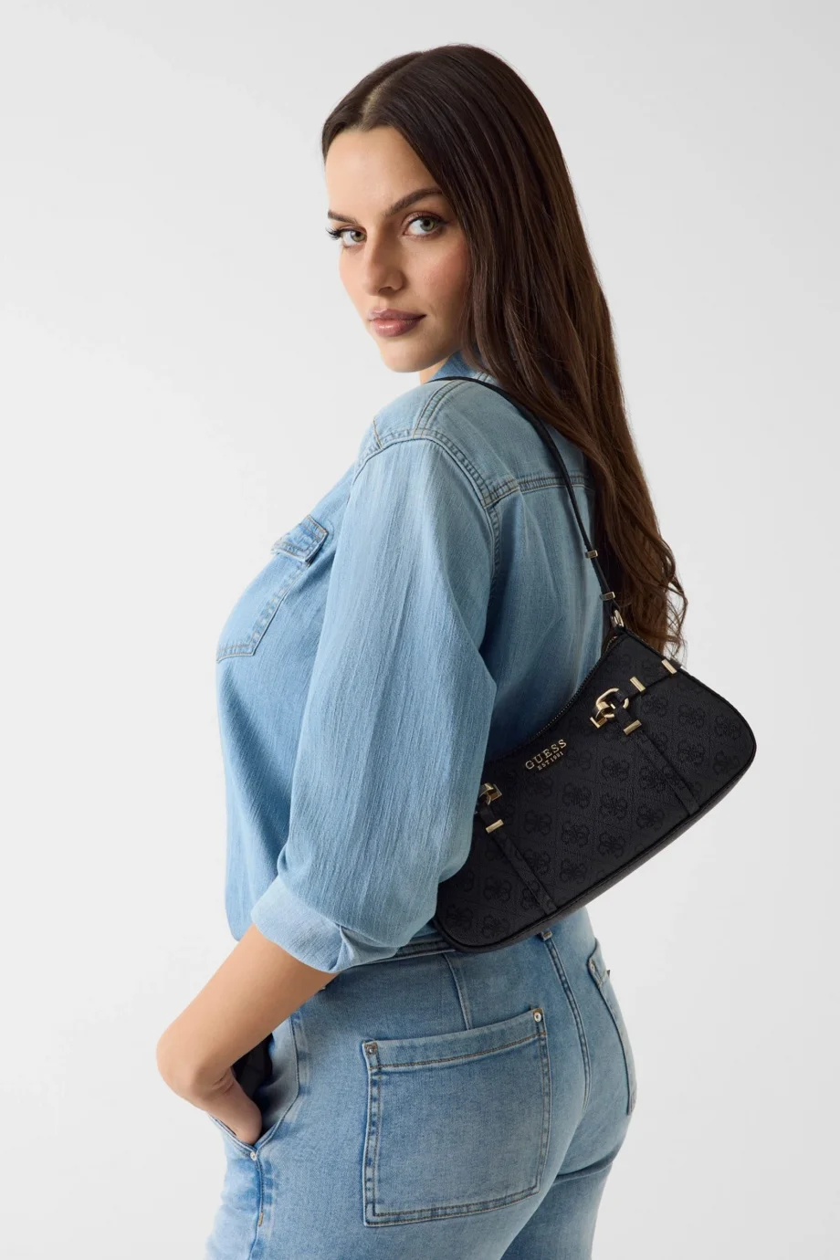 Guess Leona Logolu Kadın Antrasit Omuz Çantası HWSG9917180-CLO