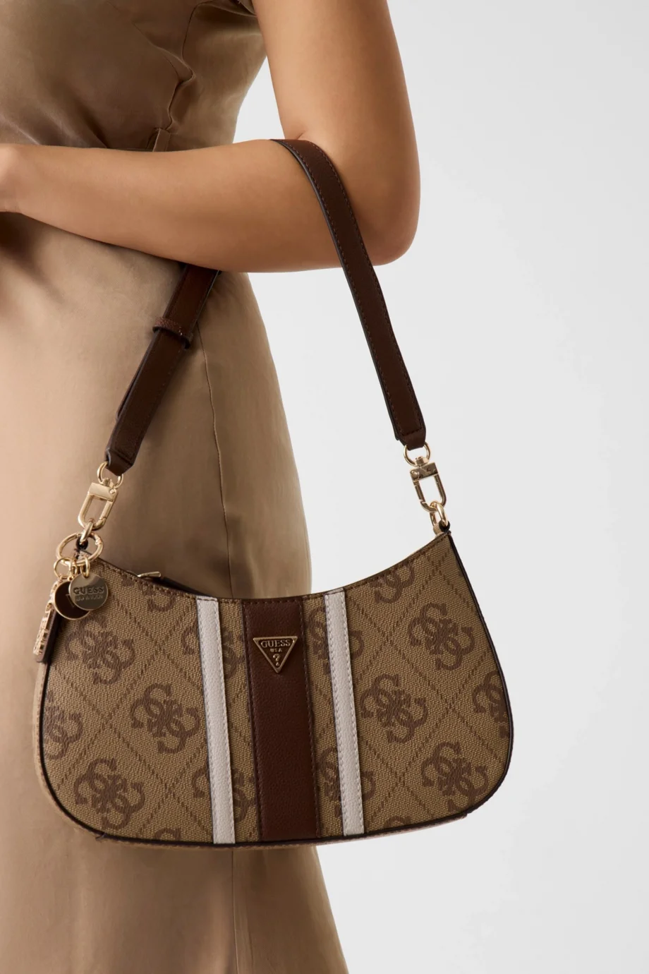 Guess Noelle II Üstten Fermuarlı Kadın Kahverengi Omuz Çantası HWSS9672180-LGW