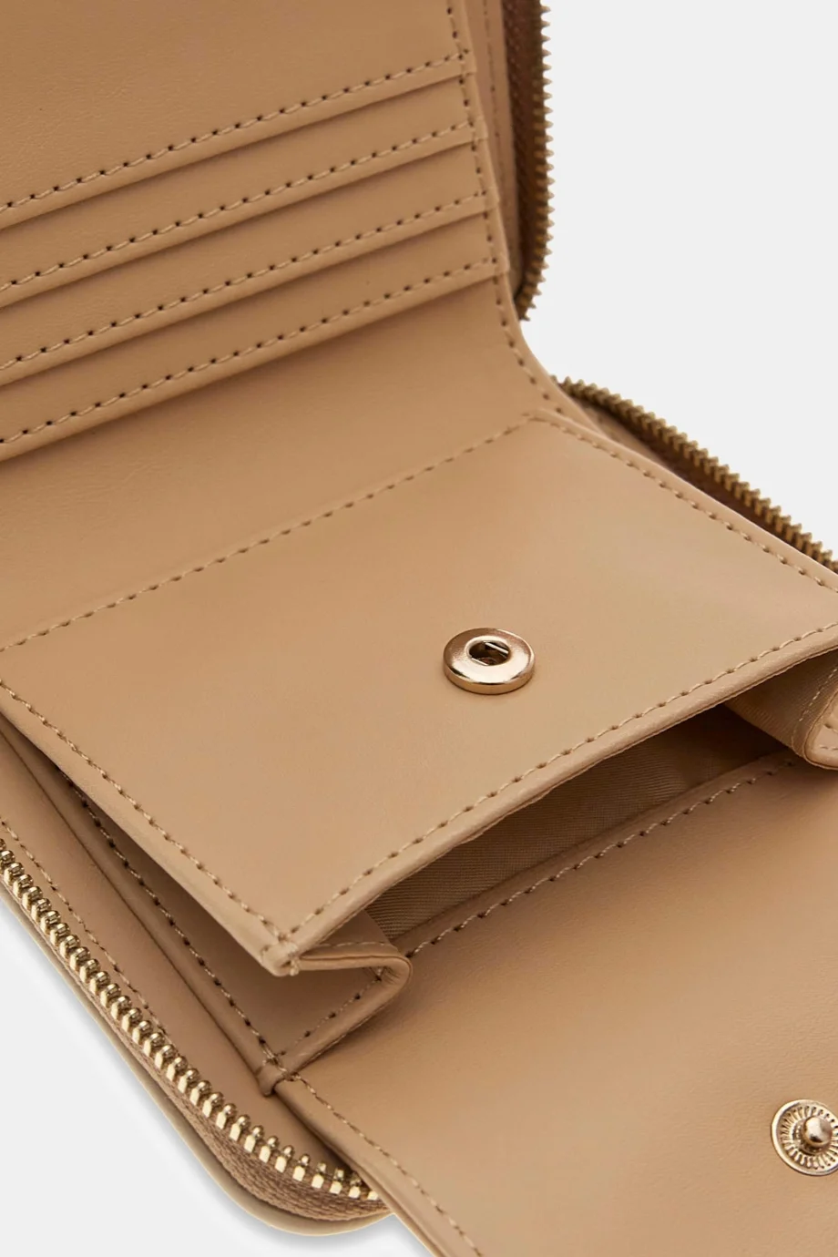 Guess Jessa Küçük Fermuarlı Kadın Kahverengi Cüzdan SWJG8362137-LTL