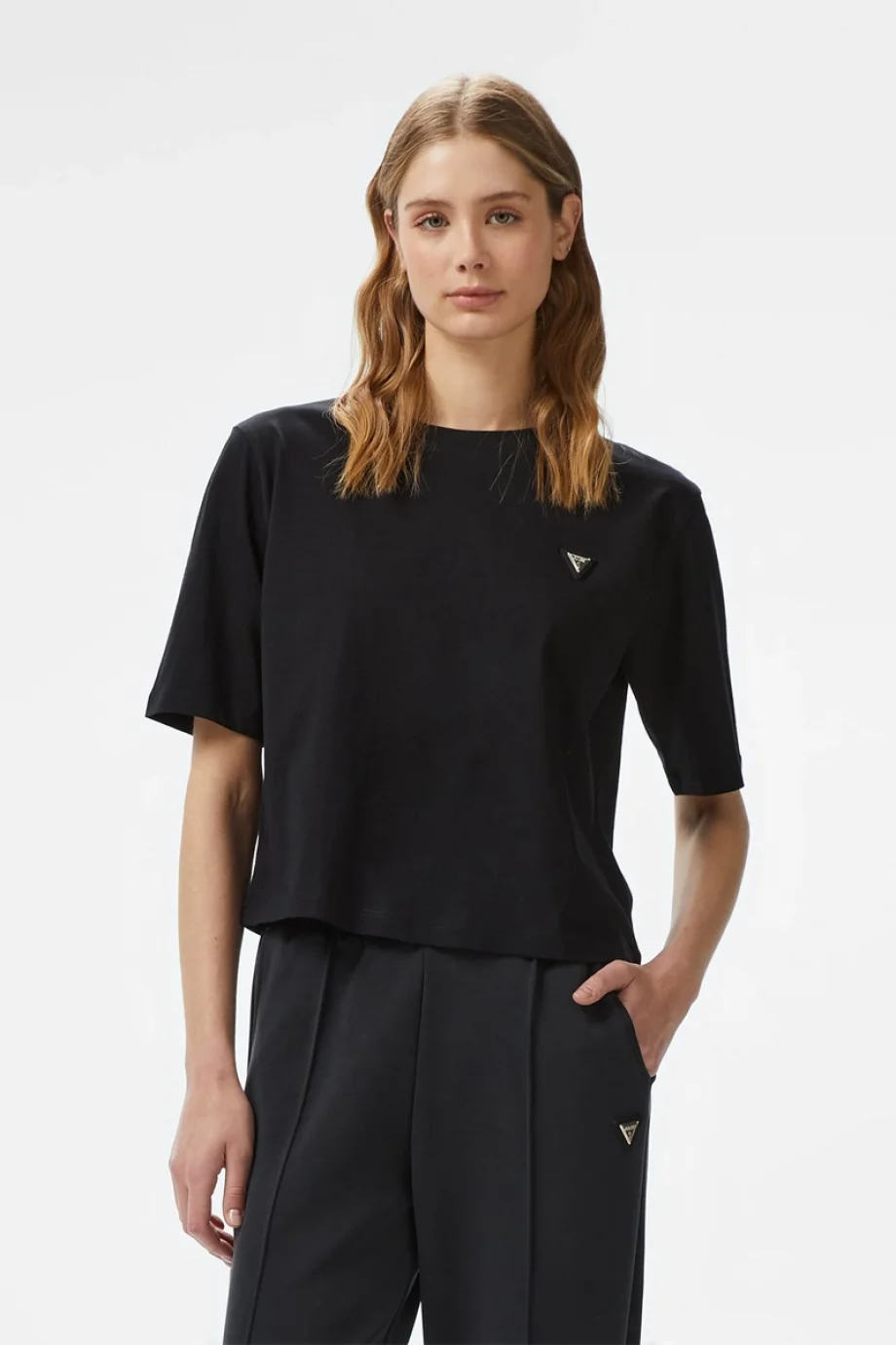 Guess Colette Kadın Siyah Aktif Boxy Fit T-Shirt V4BI21I3Z14-JBLK