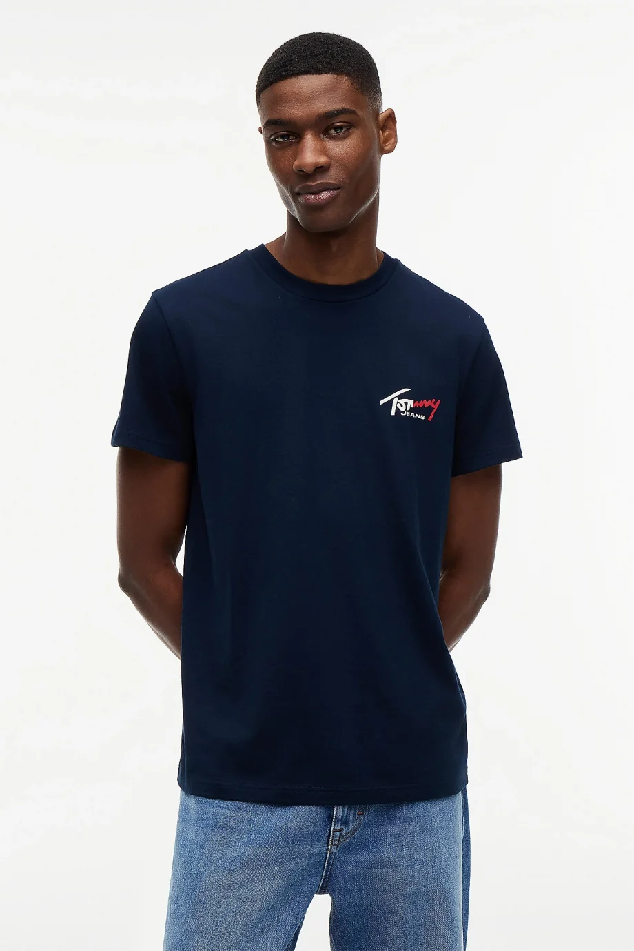 Tommy Hilfiger TJM Dar Kesim Göğüs İmzalı Kısa Kollu Erkek Mavi T-shirt DM0DM22538C1G