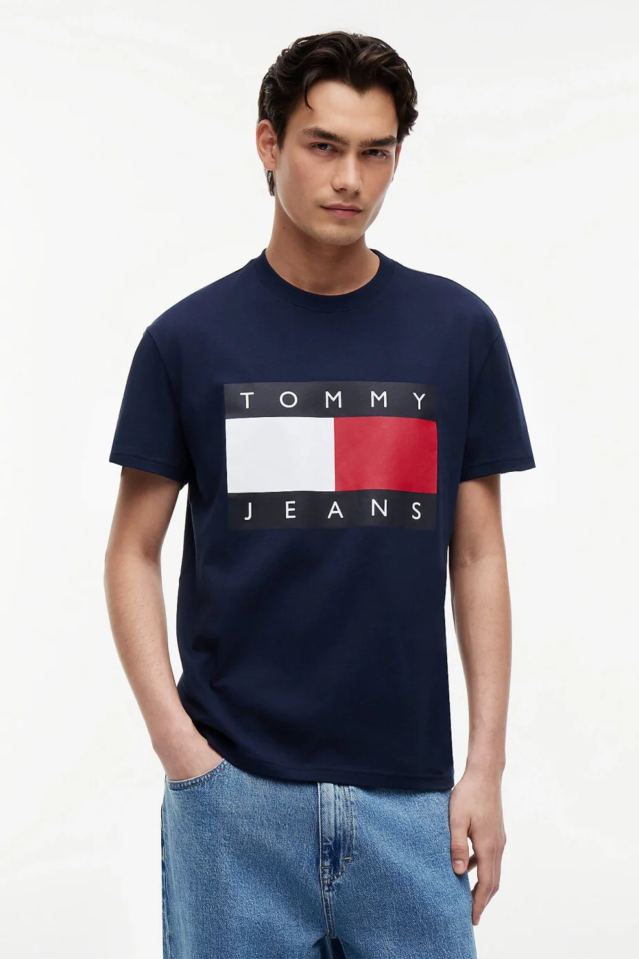 Tommy Hilfiger TJM Normal Kesim Büyük Bayraklı Kısa Kollu Erkek Mavi T-shirt DM0DM22645C1G